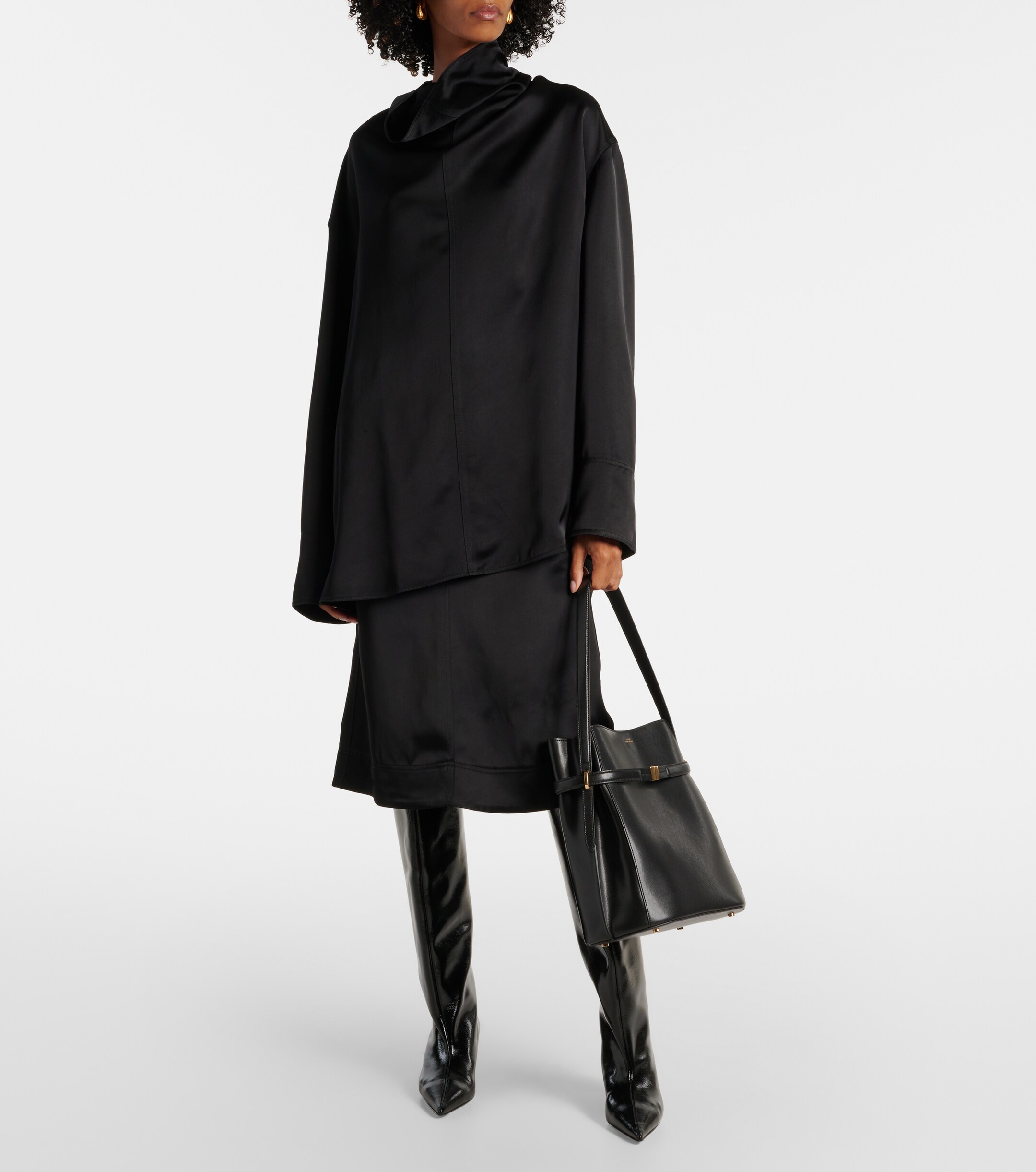 TOTEME Leather bucket bag