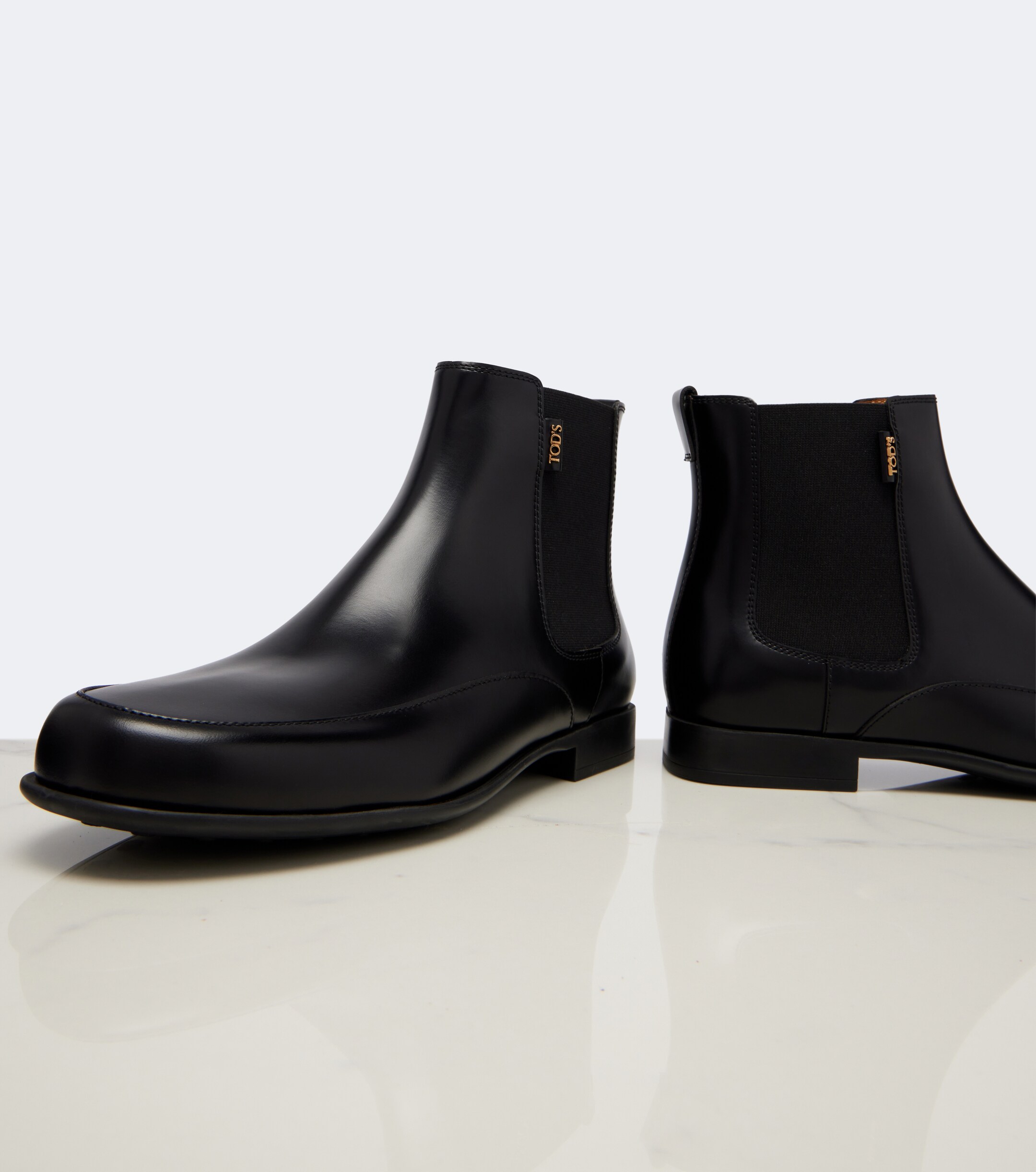 Tod's Tod's Leather Chelsea boots