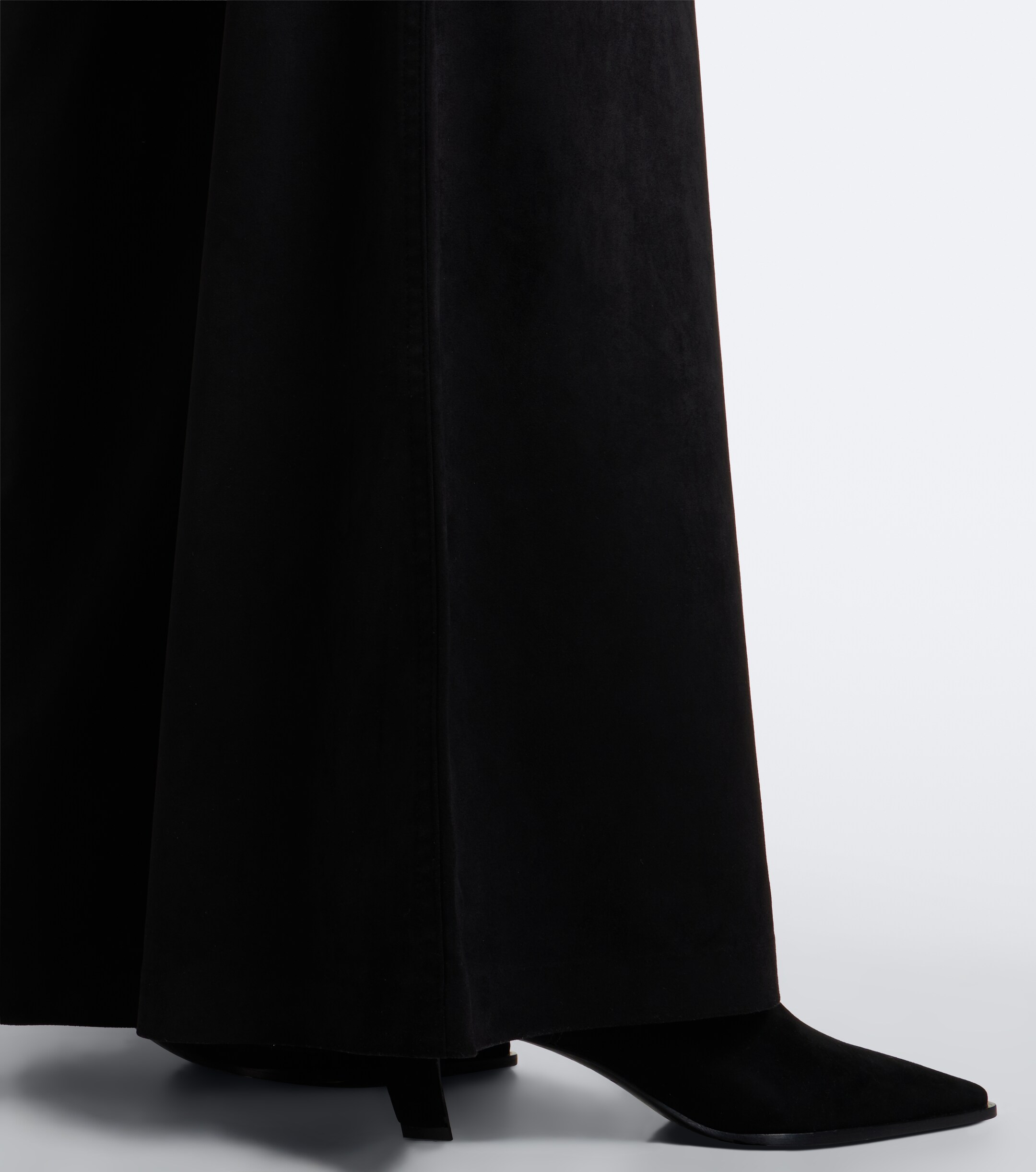 Tory Burch Tory Burch Romy suede Chelsea boots