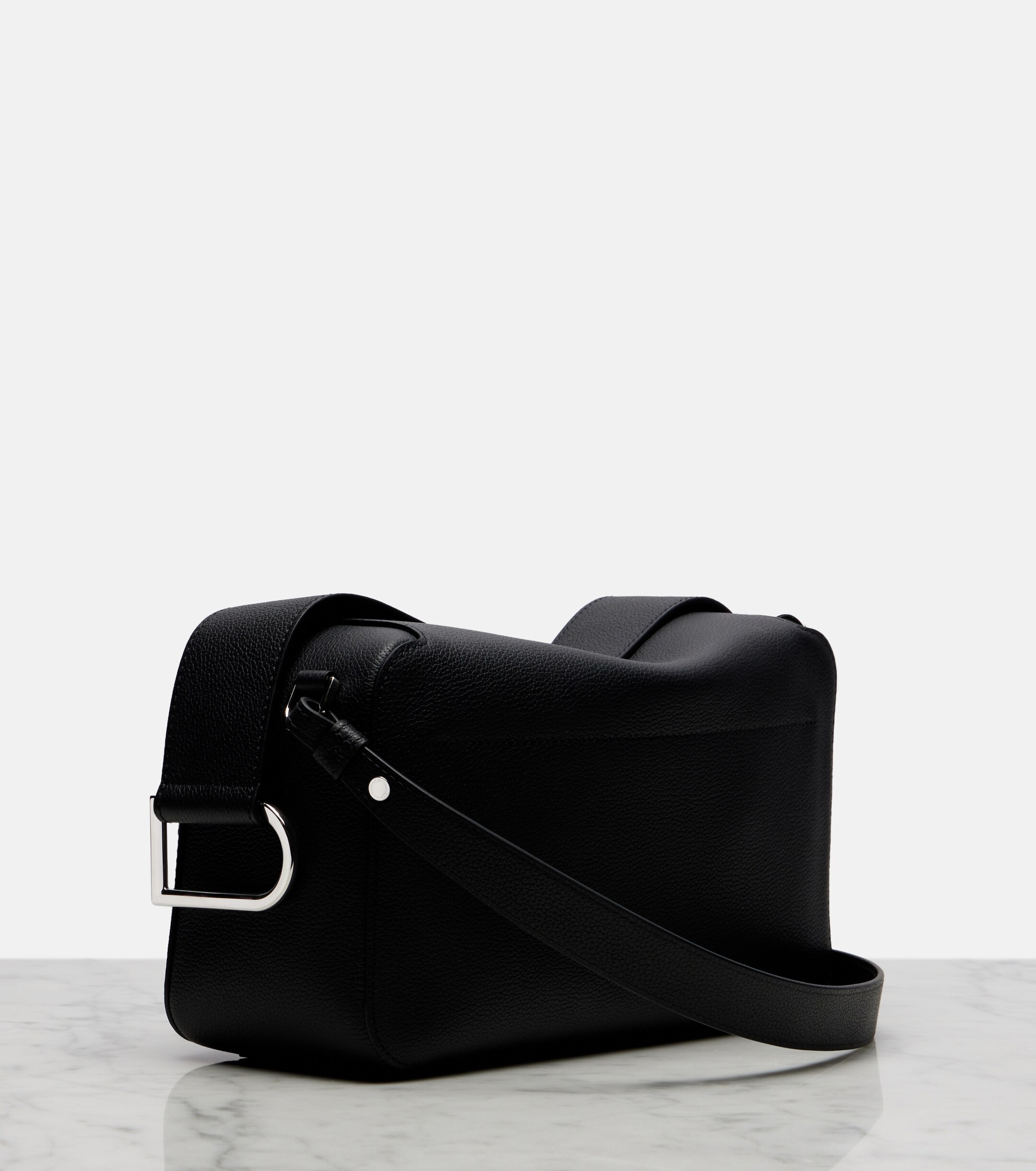 Delvaux Cool Move Medium leather shoulder bag thumbnail