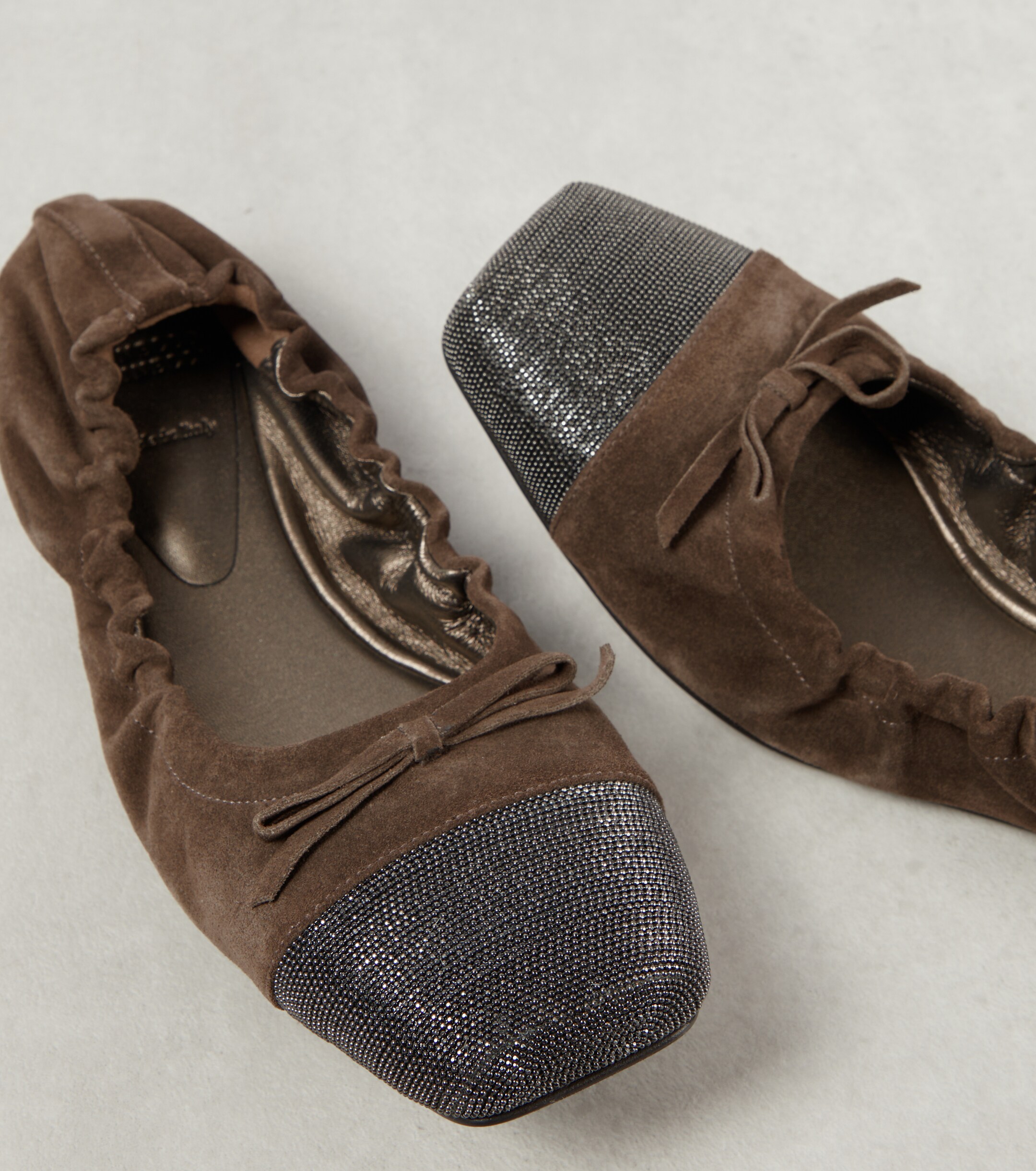 Brunello Cucinelli Embellished suede ballet flats thumbnail
