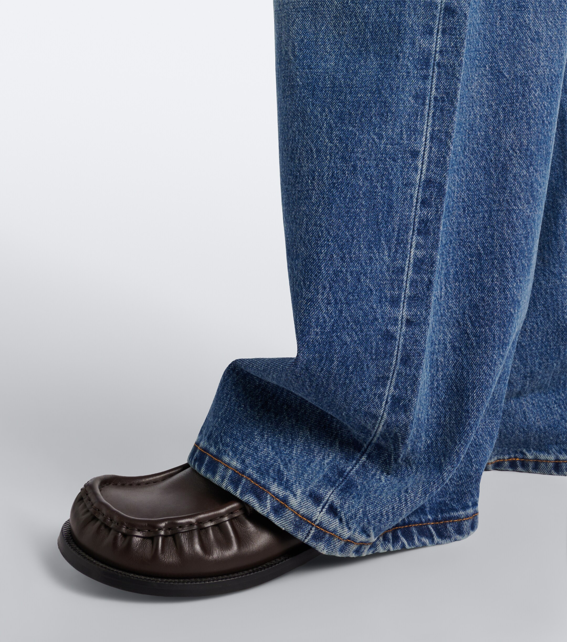 Sacai Sacai Belted wide-leg jeans