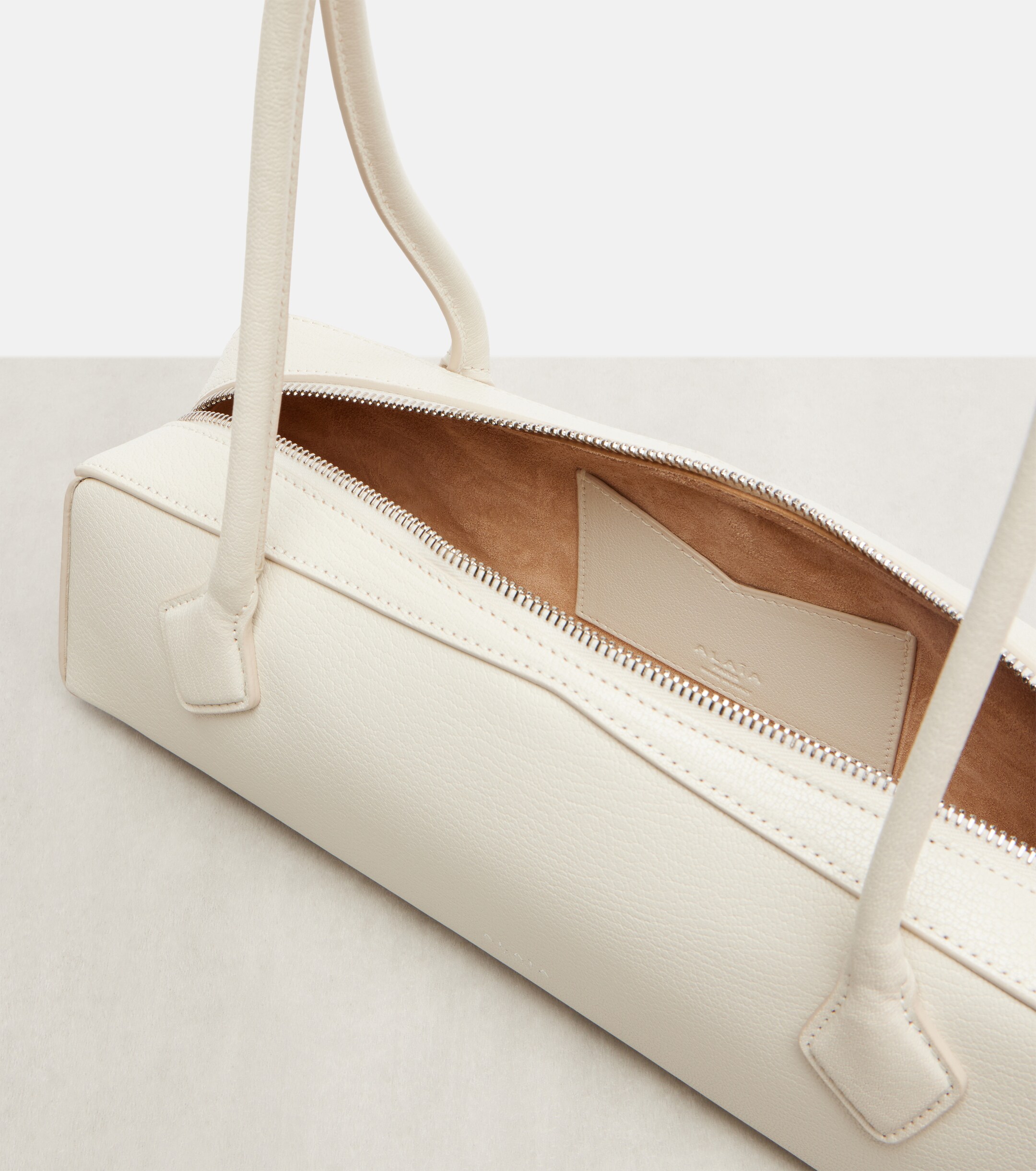 Alaïa Le Teckel Medium leather shoulder bag