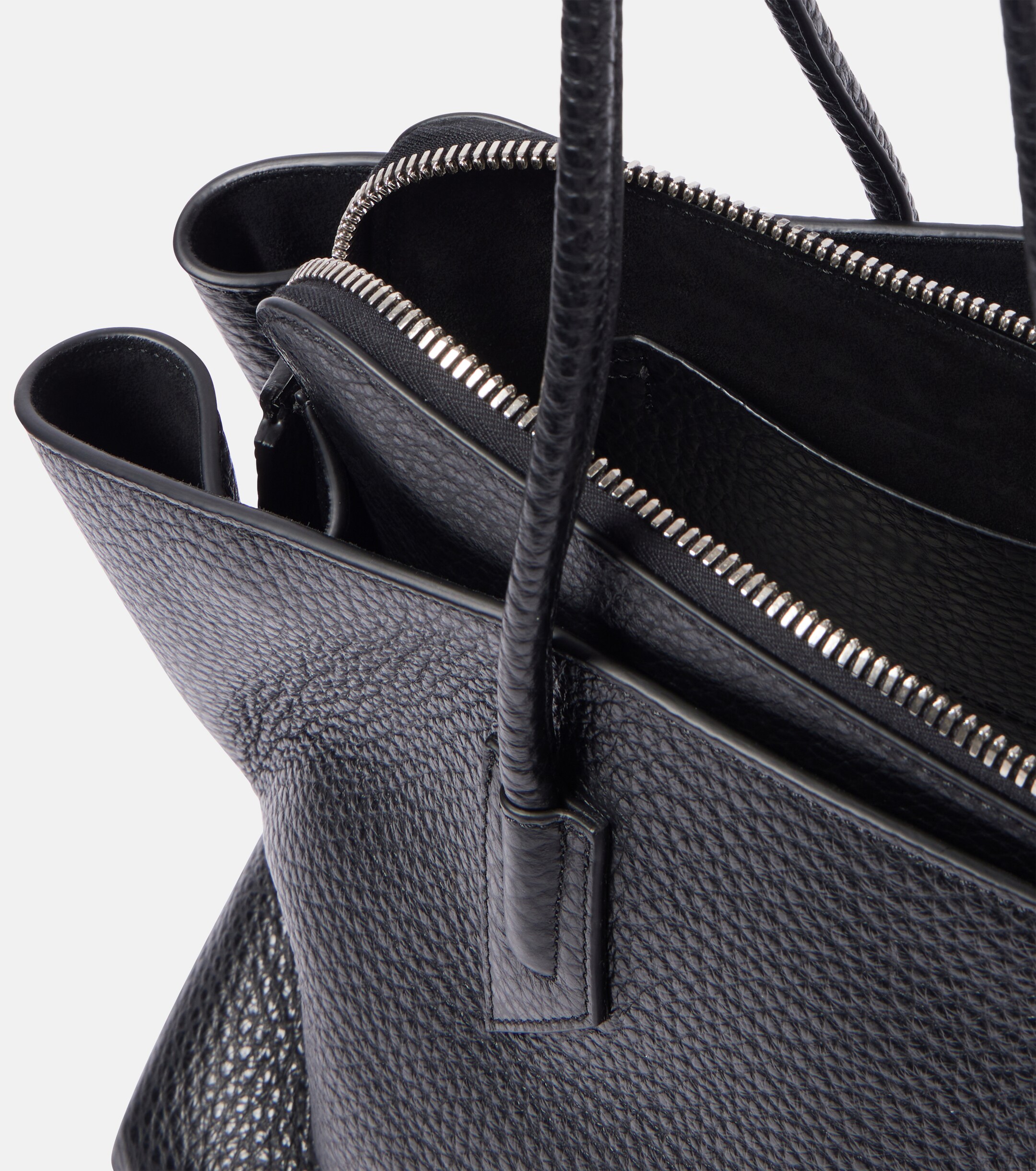 THE ATTICO La Passeggiata Medium leather tote bag