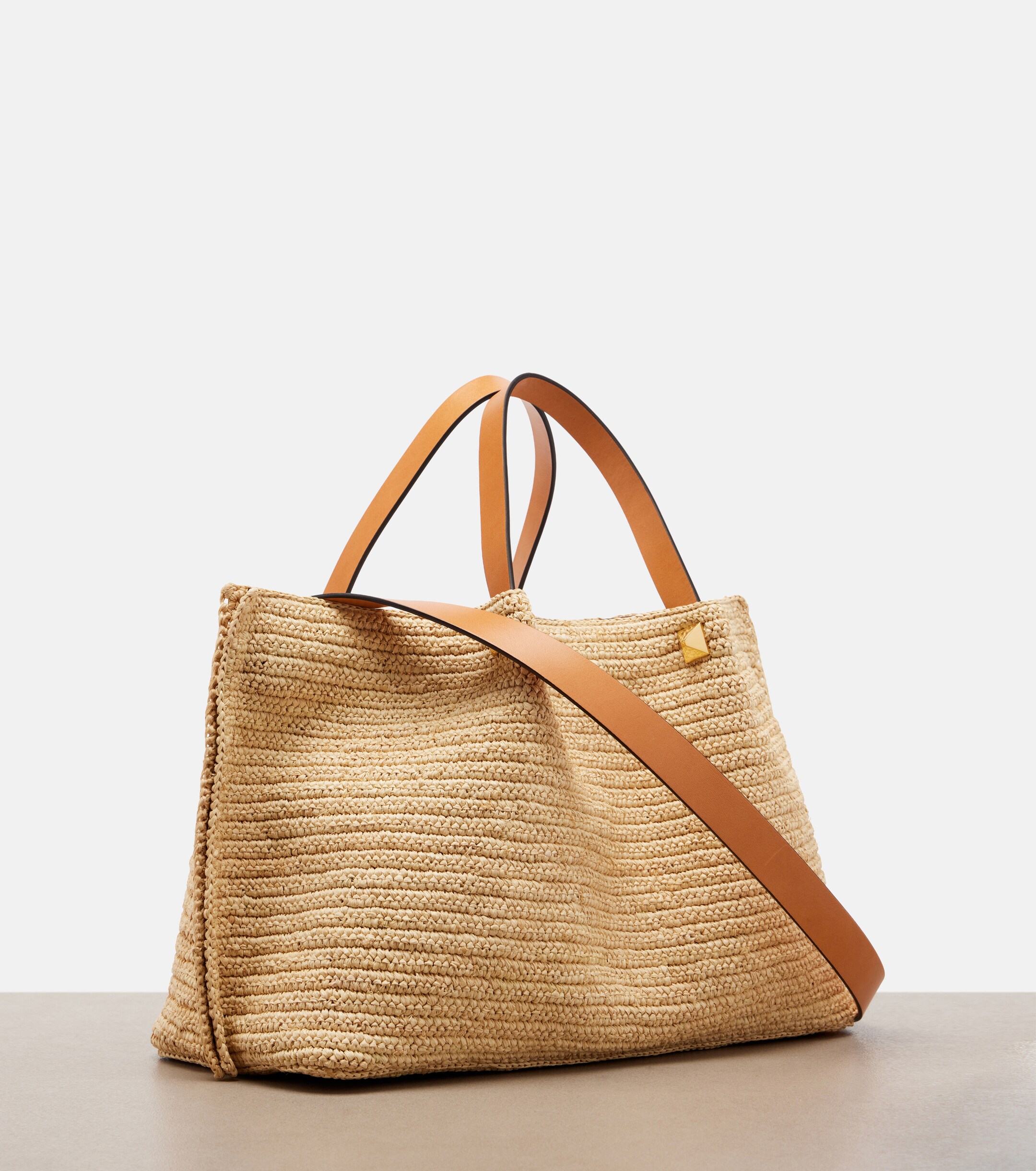 Valentino Garavani VLogo Medium raffia tote bag thumbnail
