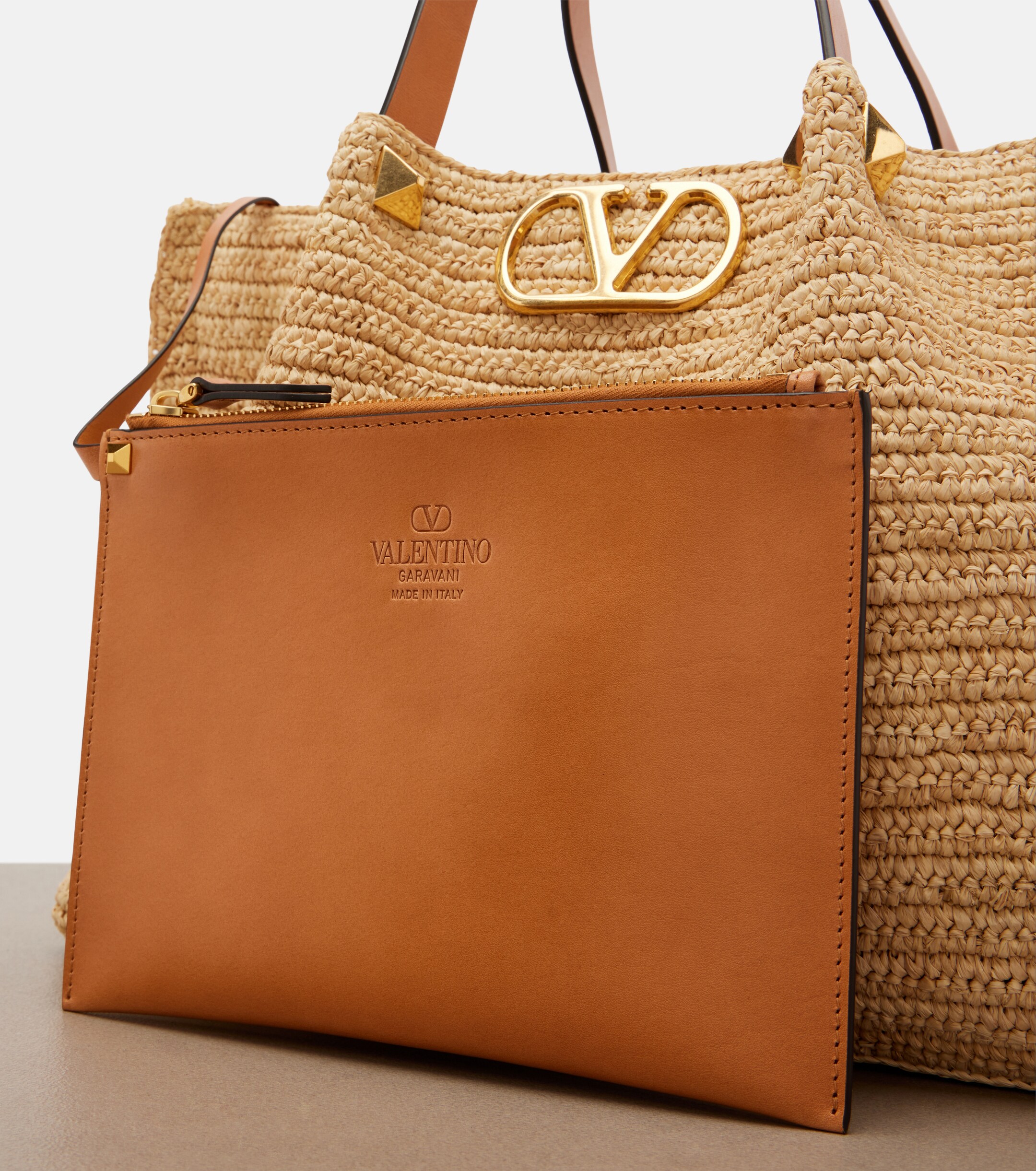 Valentino Garavani VLogo Medium raffia tote bag thumbnail
