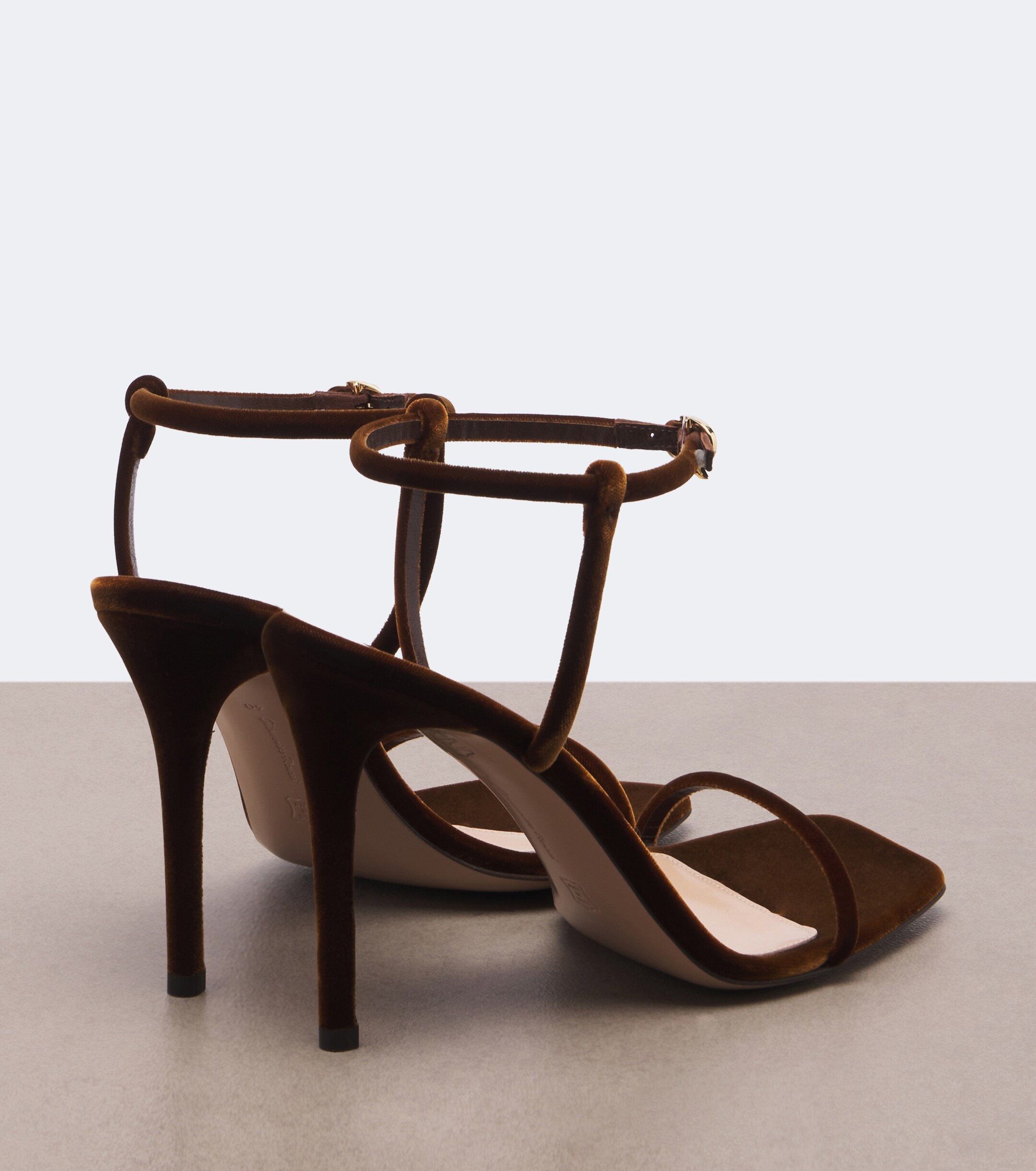 GIANVITO ROSSI Gianvito Rossi Velvet sandals