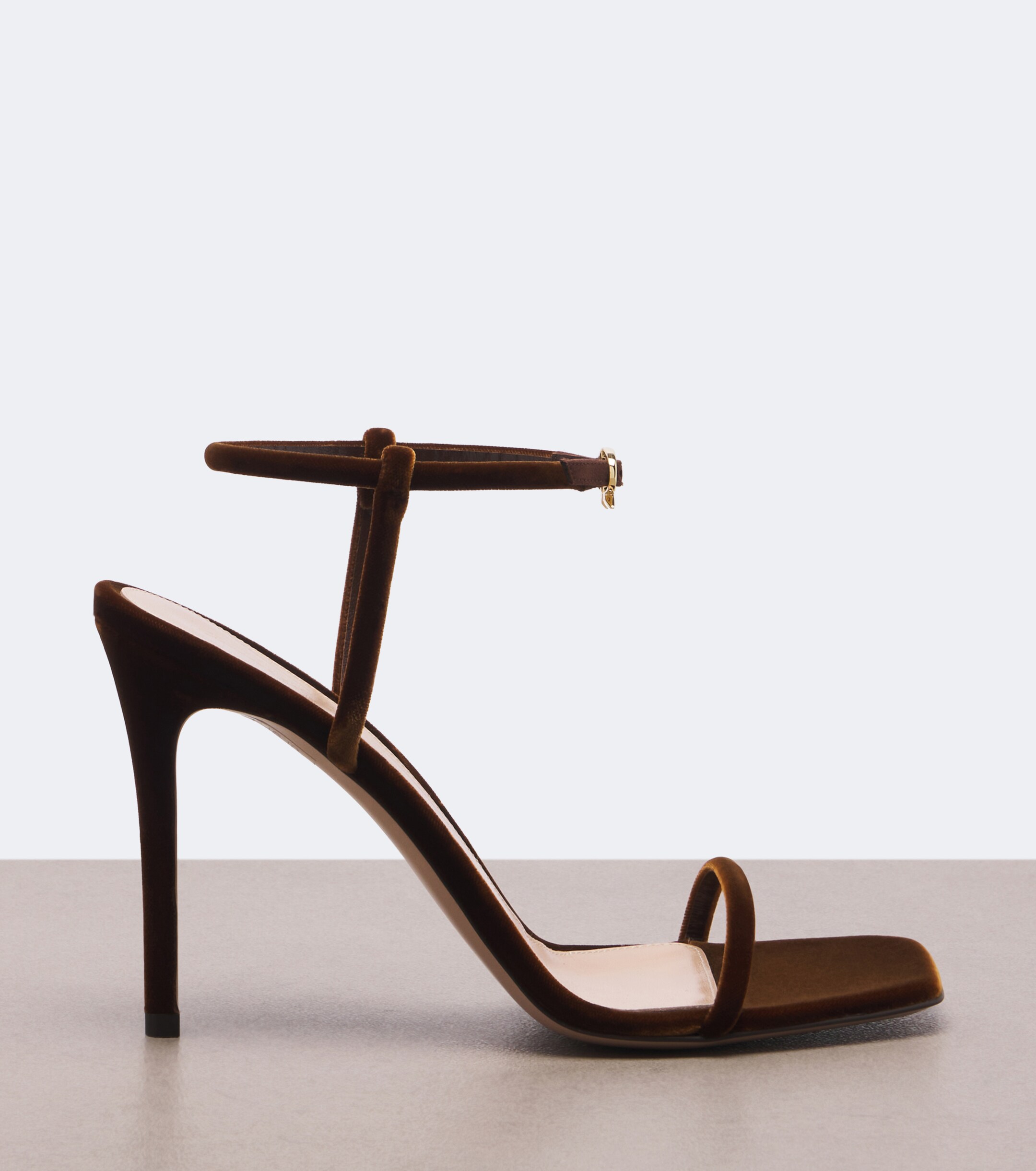 GIANVITO ROSSI Gianvito Rossi Velvet sandals