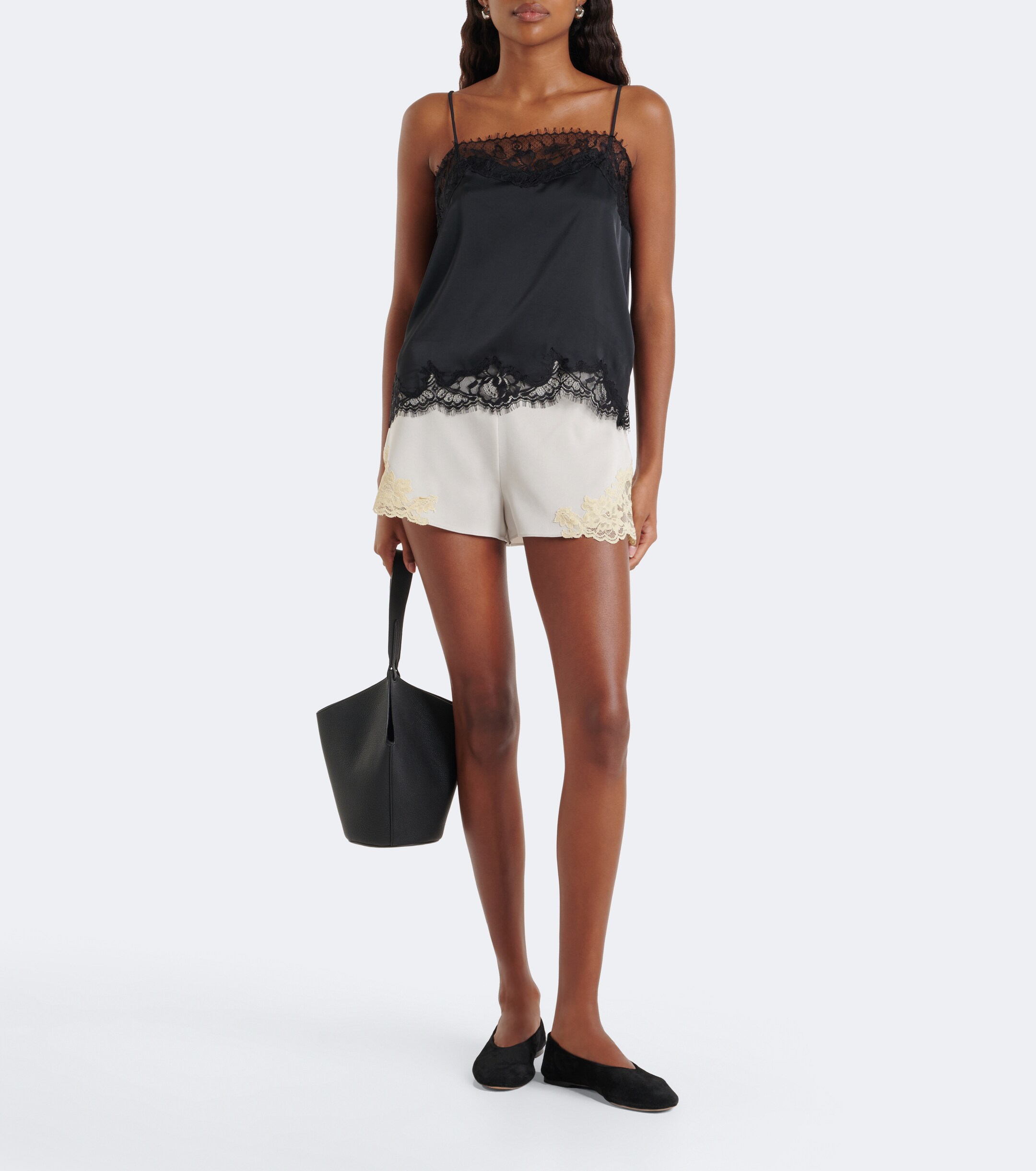 DE LA VALI De La Vali Reparo lace-trimmed crêpe shorts