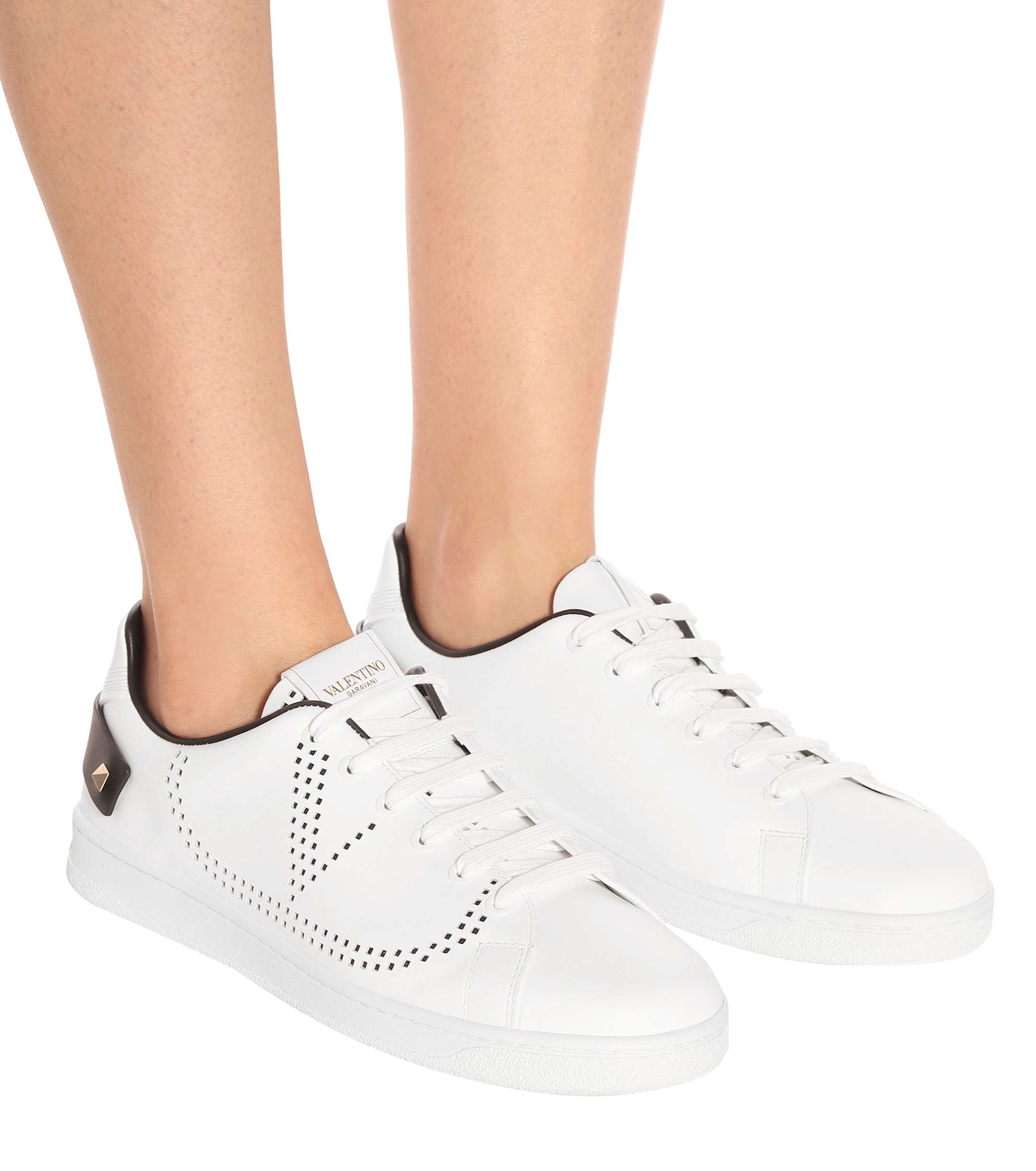 Valentino Garavani Valentino Garavani BACKNET leather sneakers thumbnail