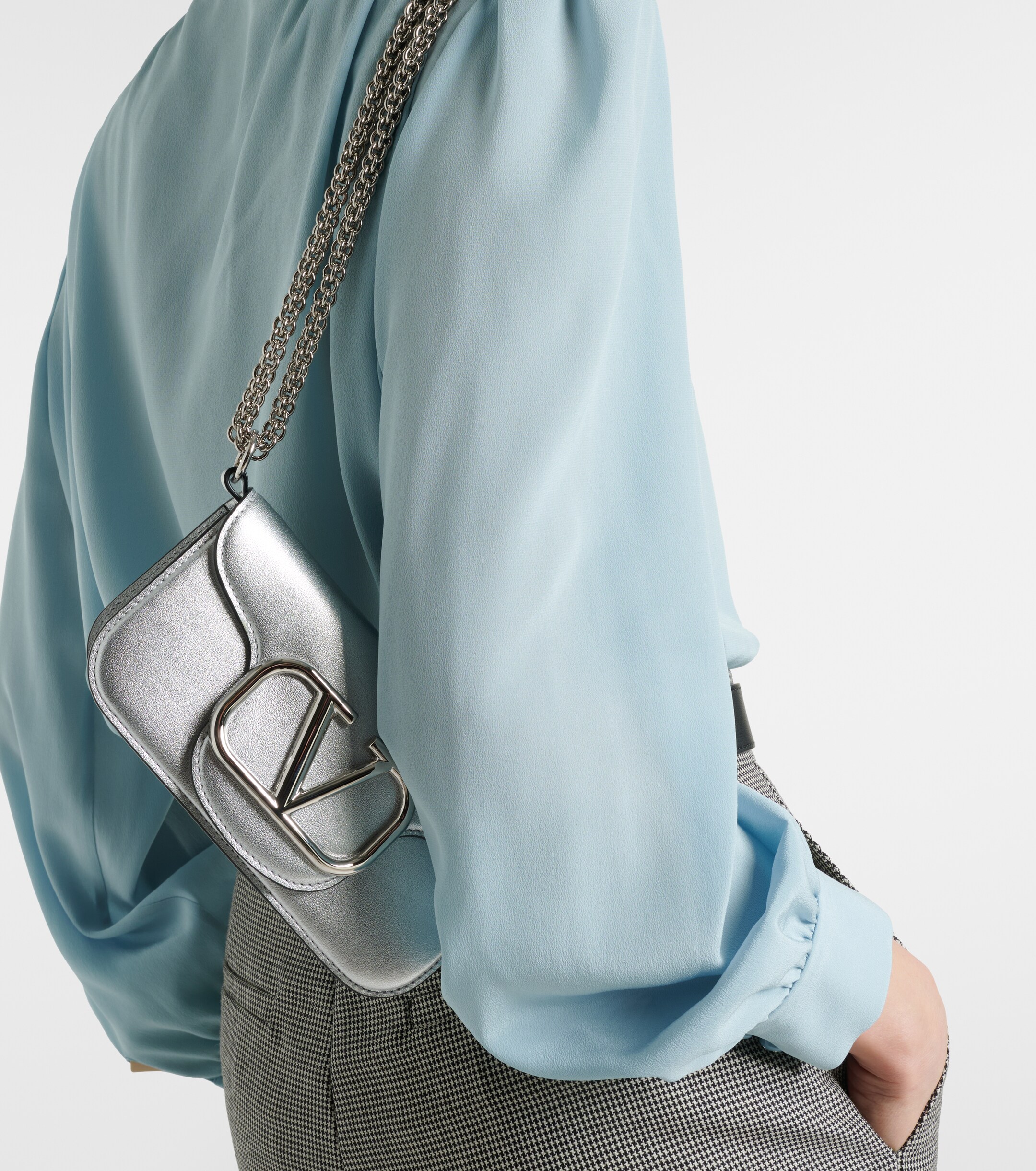 Valentino Garavani Locò Small metallic leather shoulder bag thumbnail