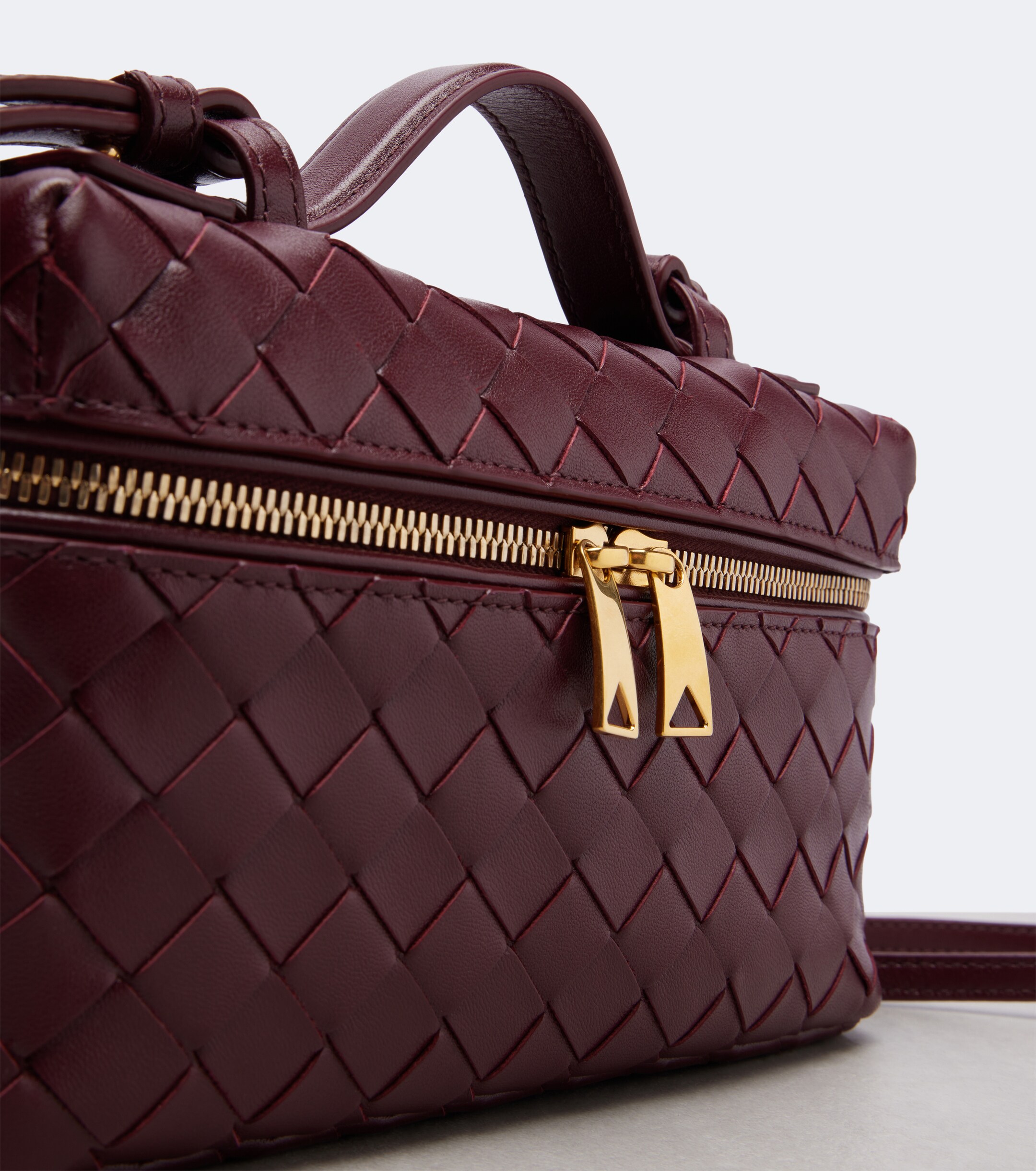 Bottega Veneta Bang Bang Intrecciato leather vanity bag