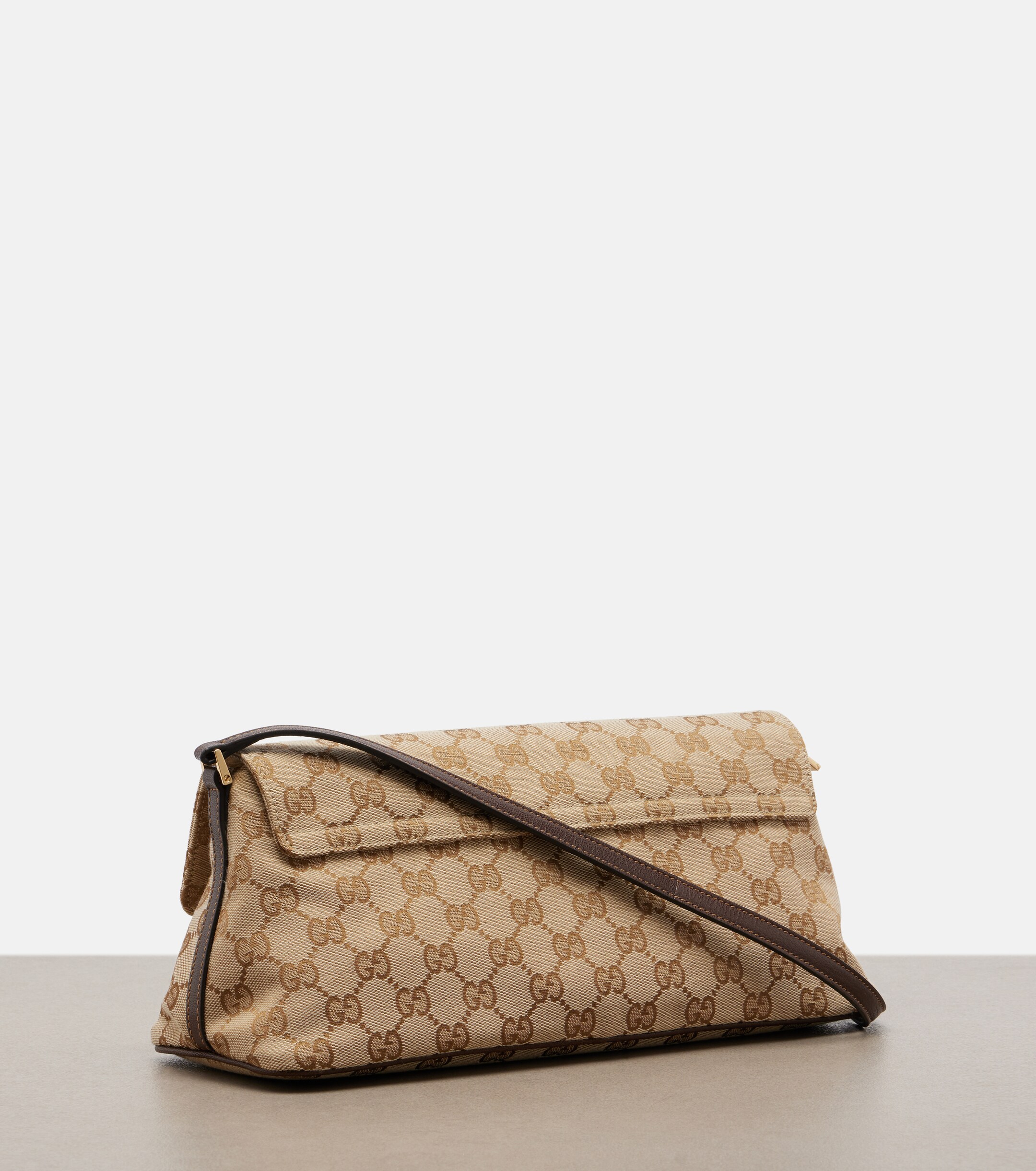 Gucci Madison Medium GG canvas shoulder bag