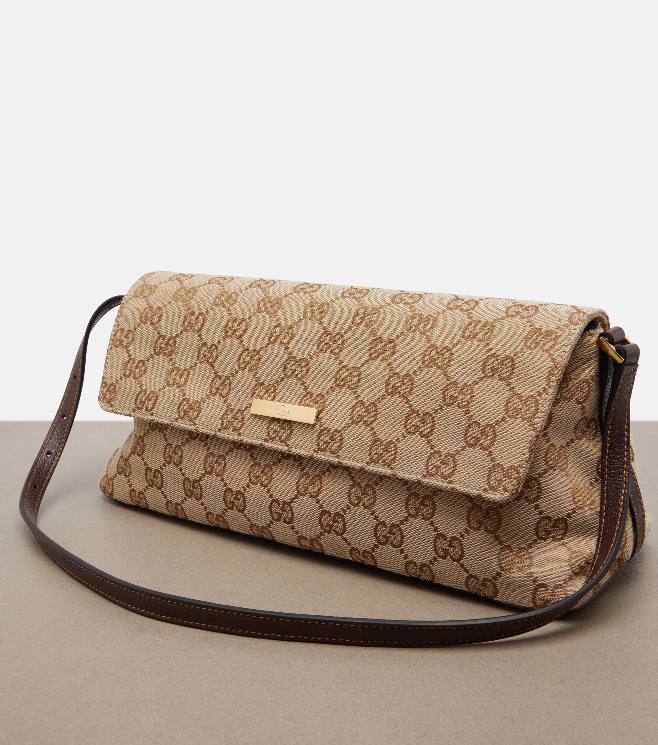 Gucci Madison Medium GG canvas shoulder bag