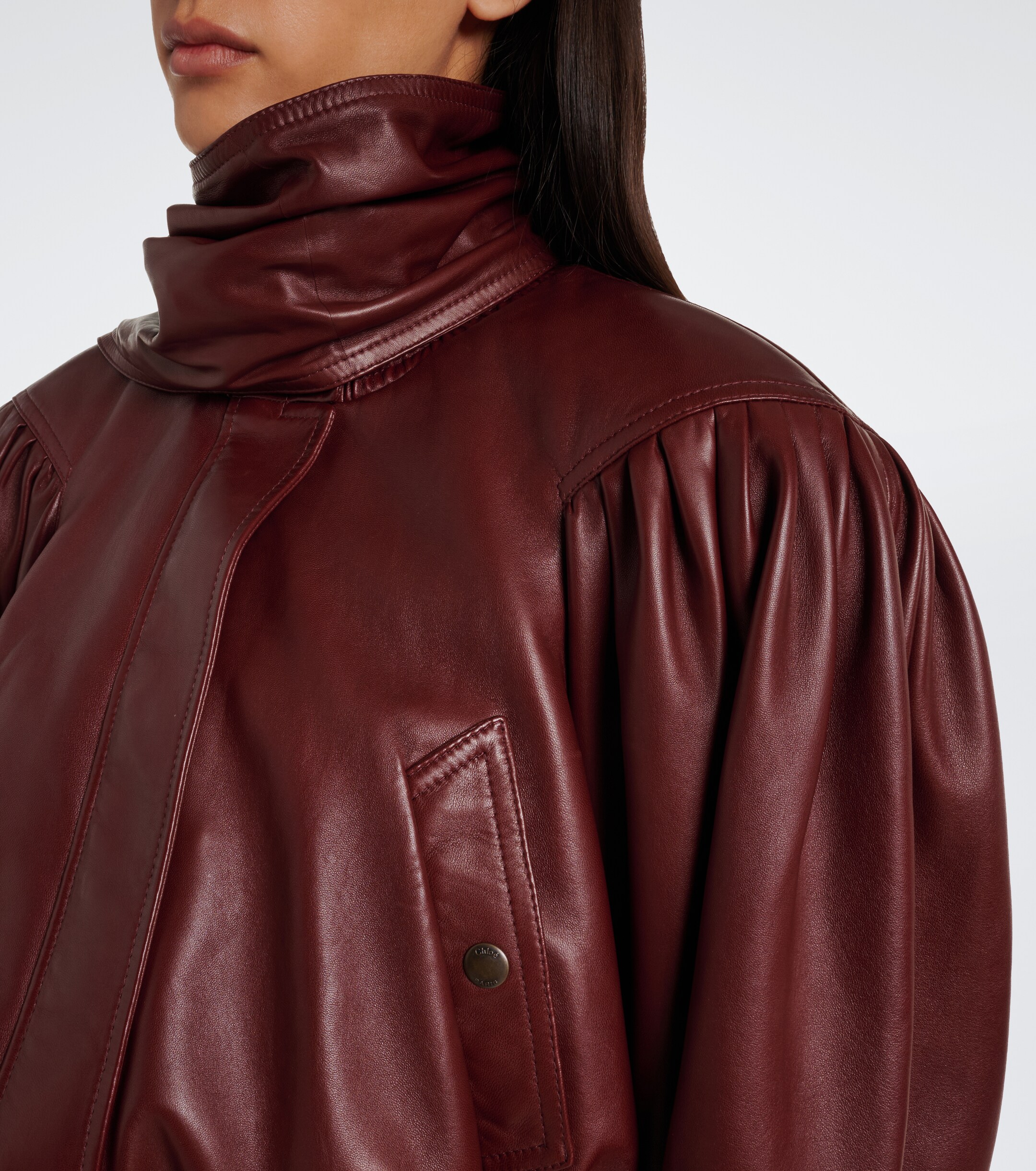 Chloé Chloé Cropped leather bomber jacket