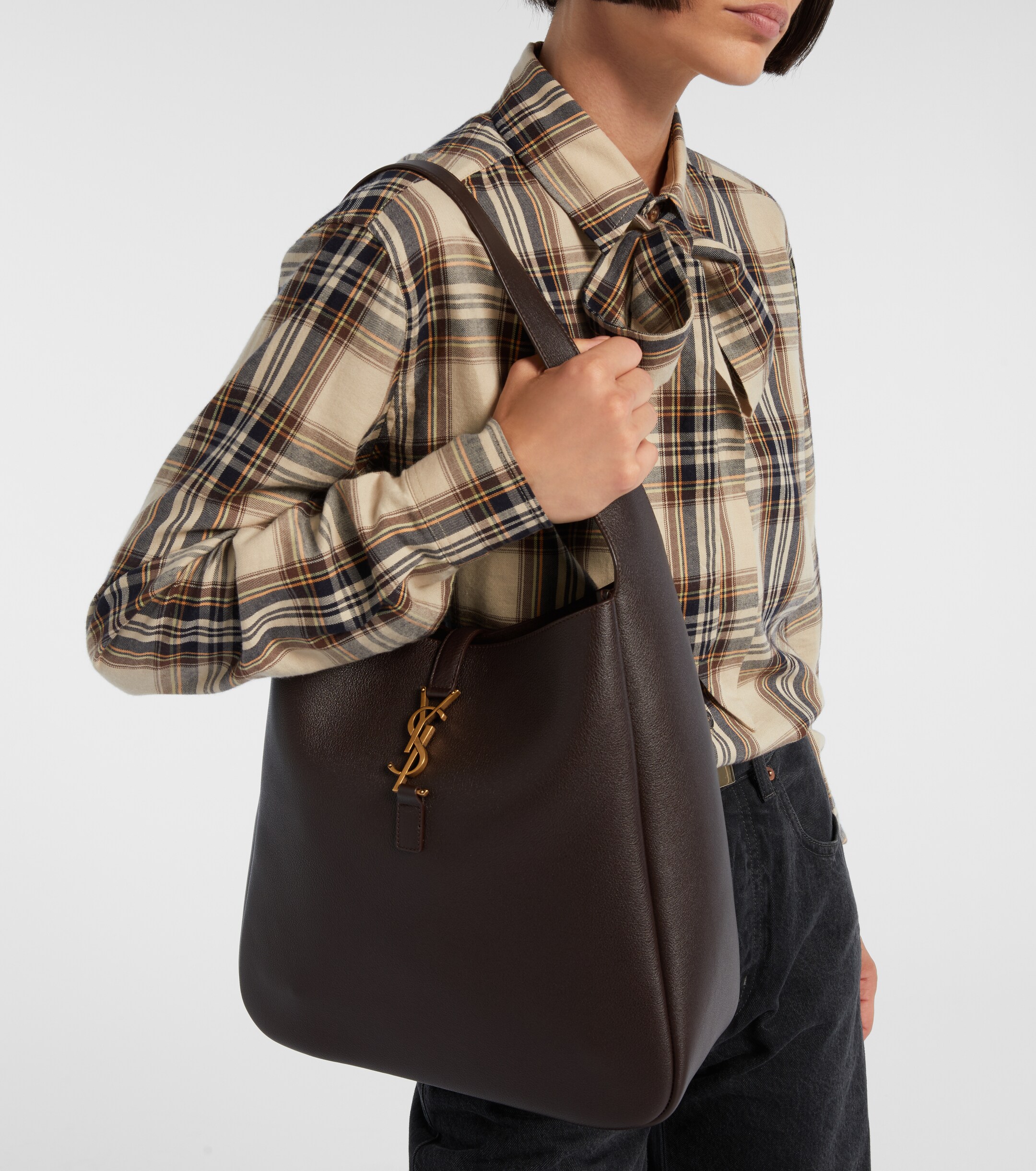 Saint Laurent Saint Laurent Le 5 à 7 Supple Large leather shoulder bag