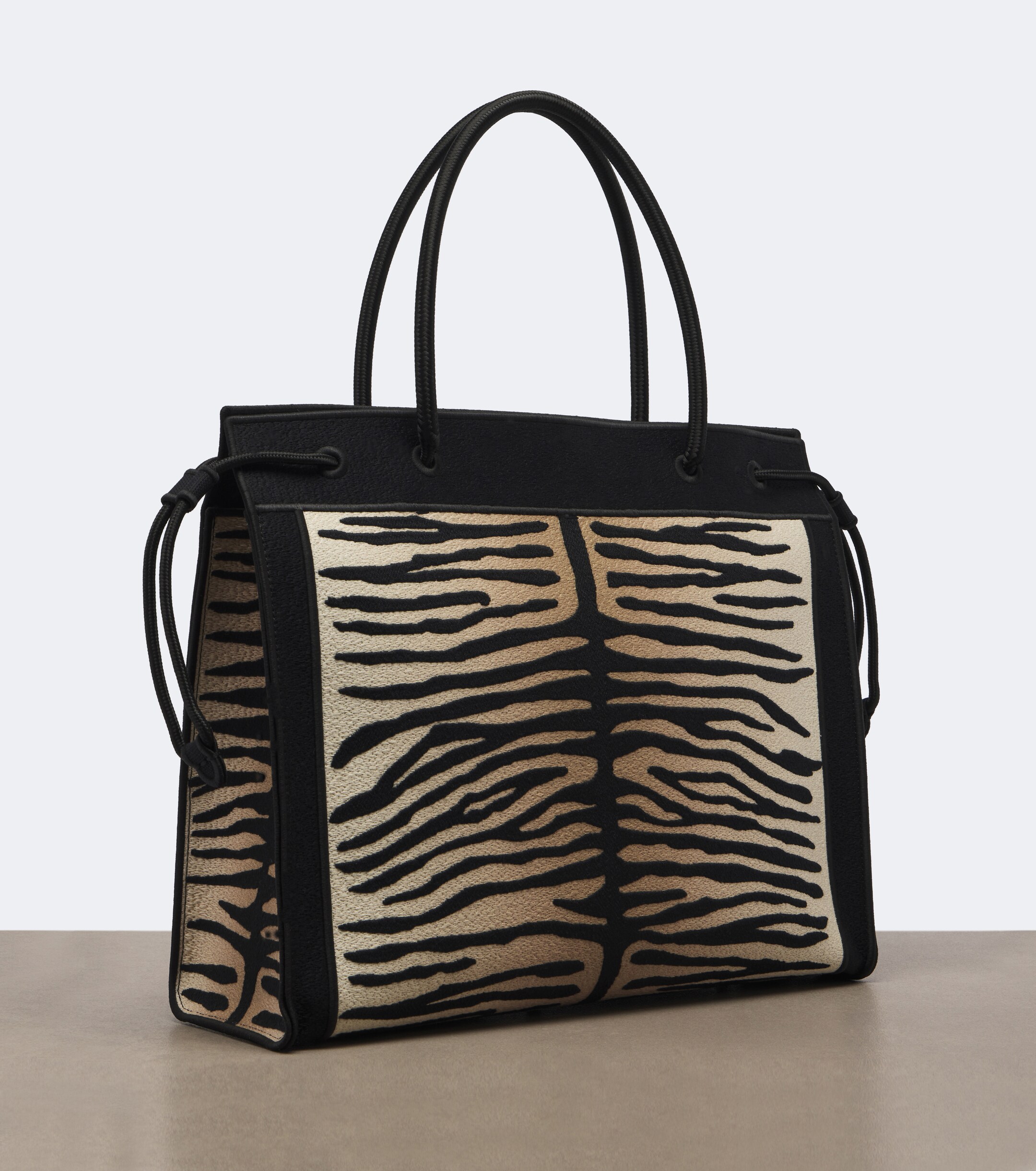 Fendi Medium embroidered tiger-print shopper