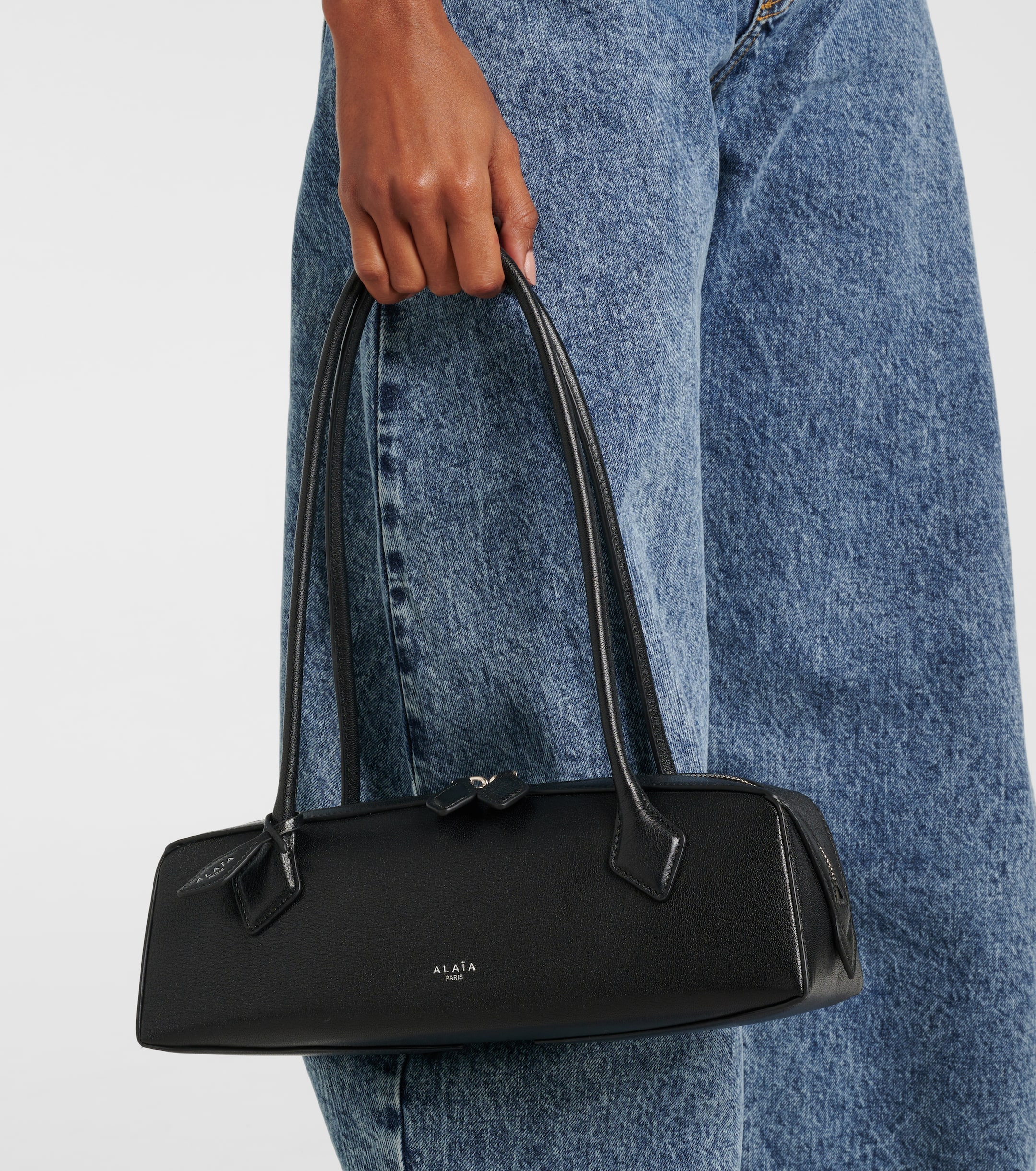 Alaïa Le Teckel leather shoulder bag
