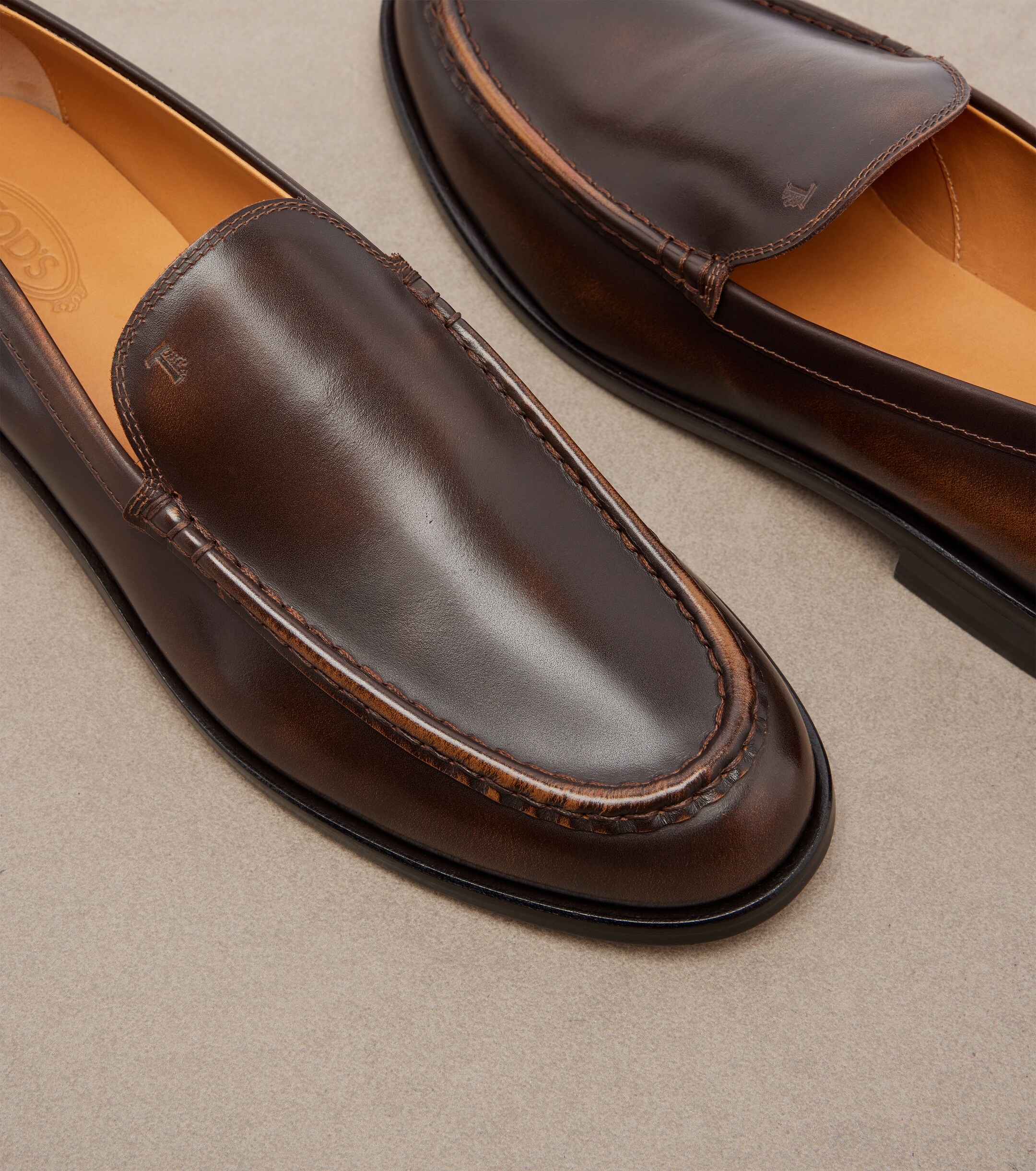 Tod's Tod's Studded leather loafers