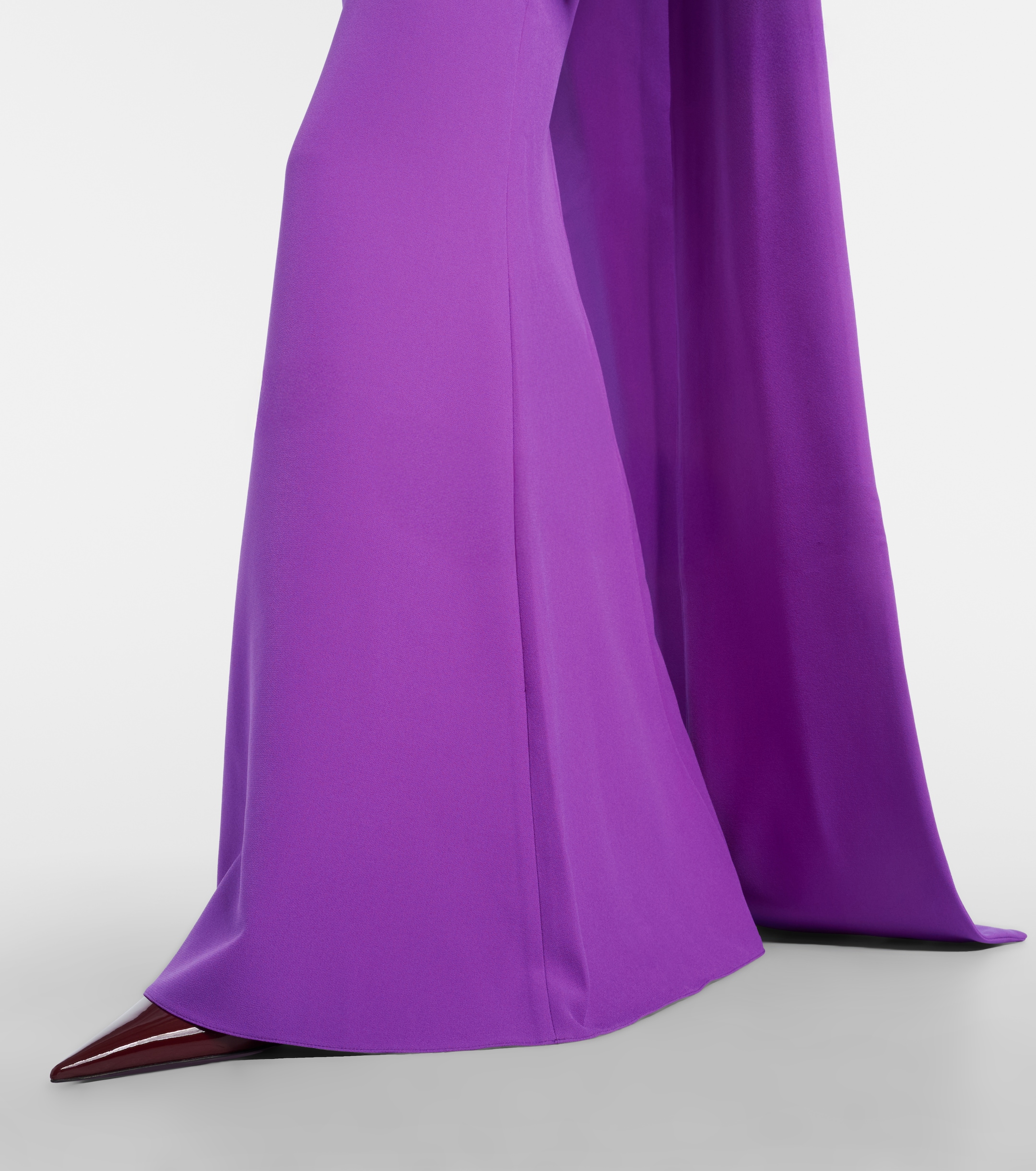 Safiyaa Ginko caped gown