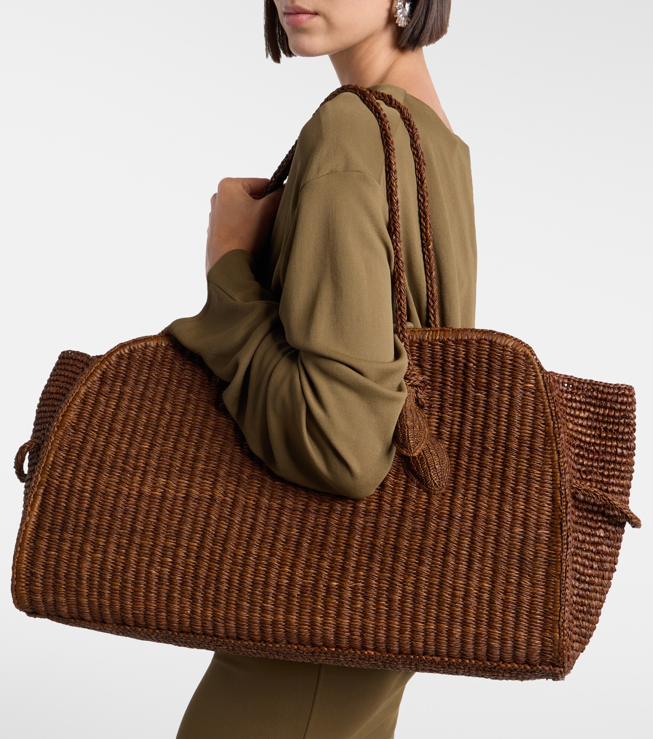 Jacquemus Turismo Large raffia bowling bag
