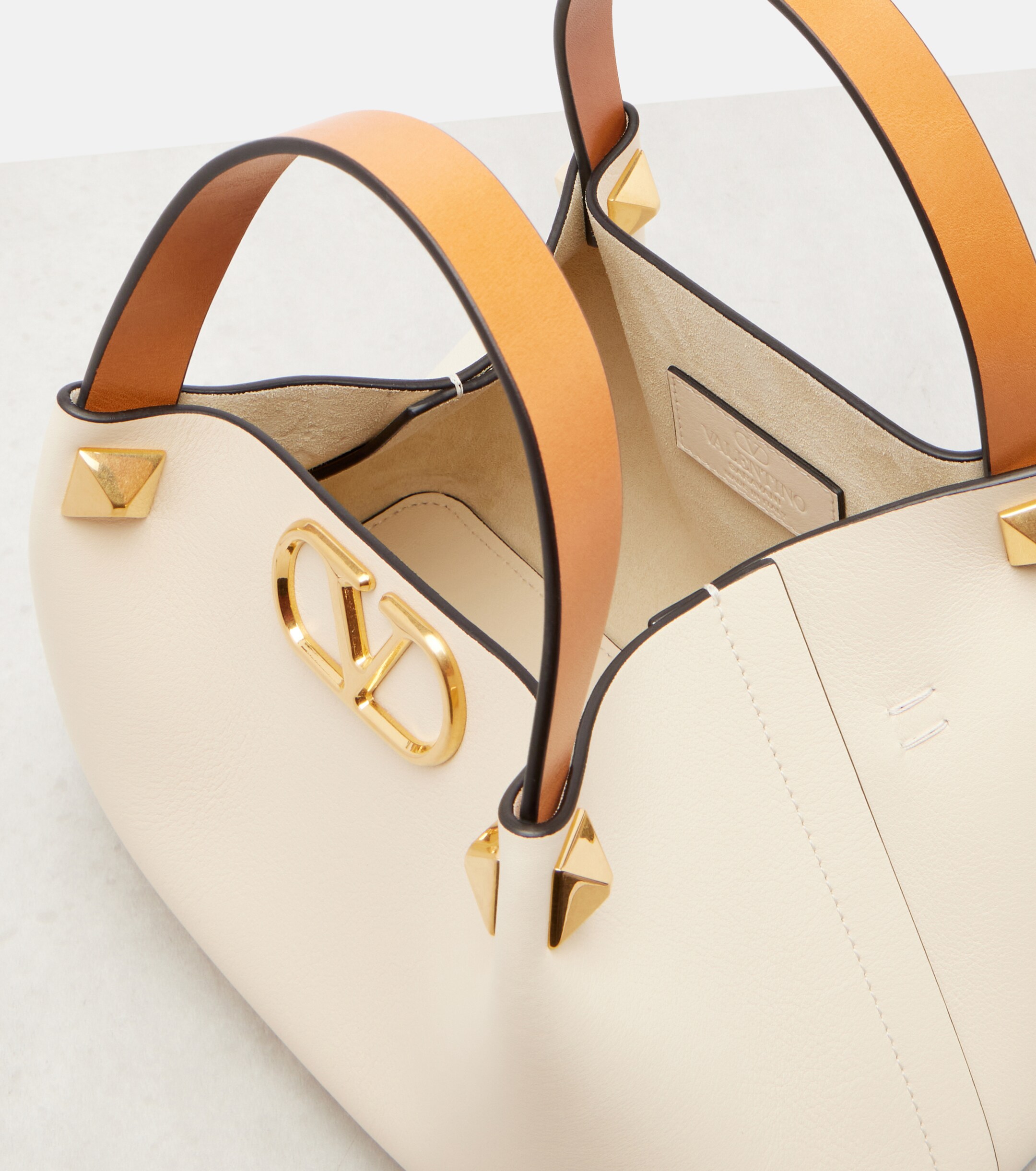 Valentino Garavani VLogo Small leather top-handle bag thumbnail