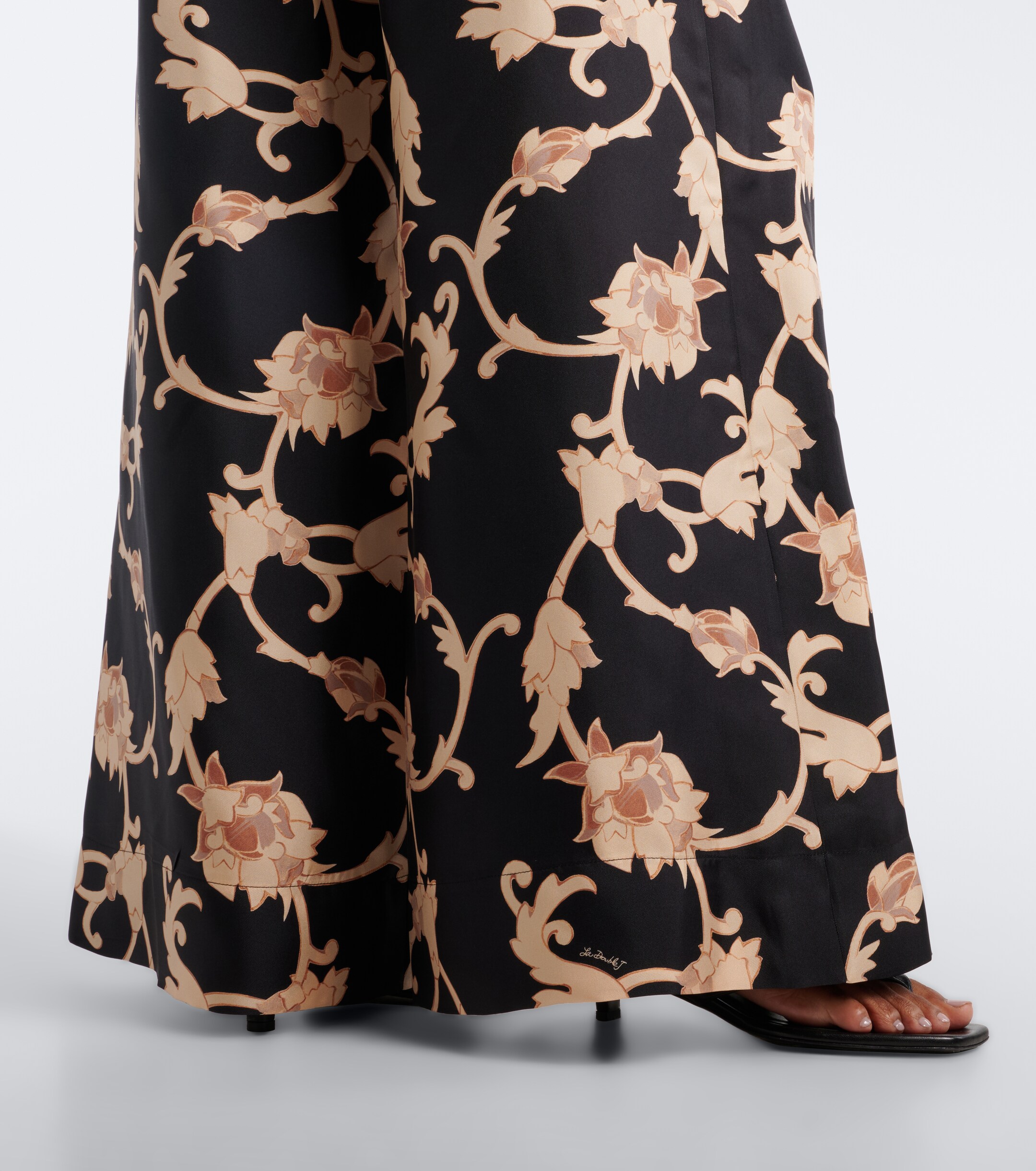La DoubleJ La DoubleJ Buttercup printed silk palazzo pants