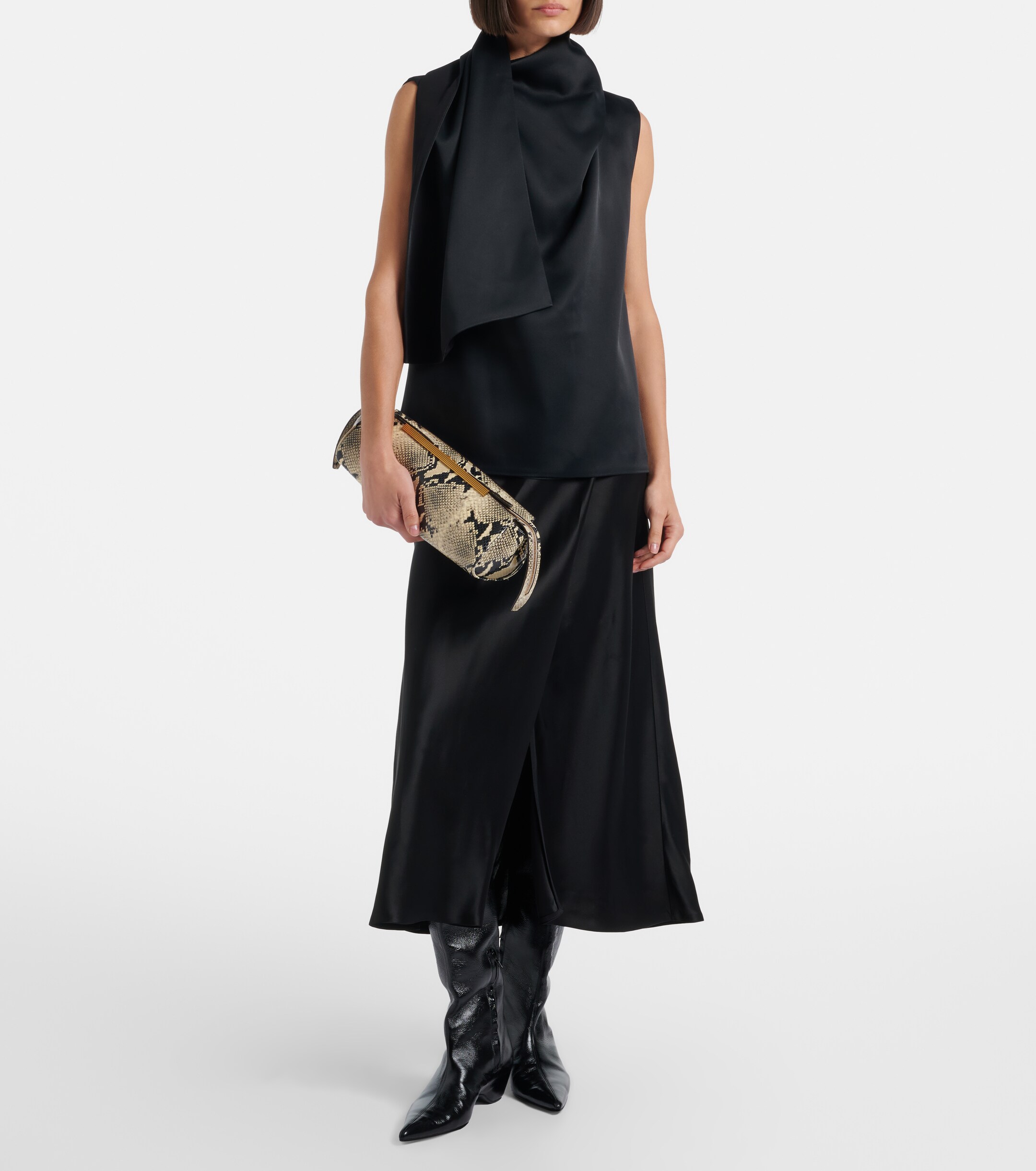 KHAITE Donna leather clutch