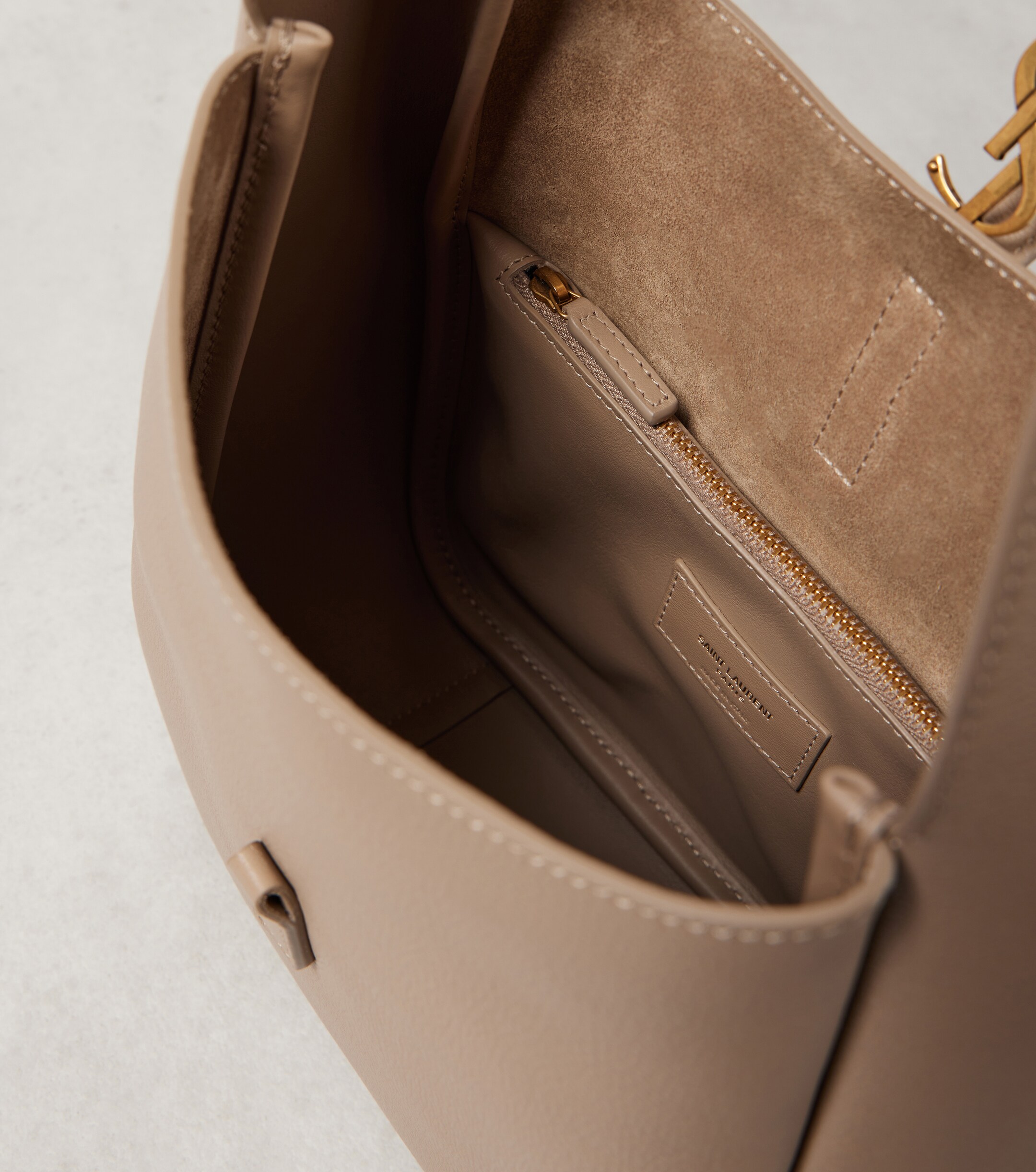 Saint Laurent Le 5 à 7 Small leather shoulder bag