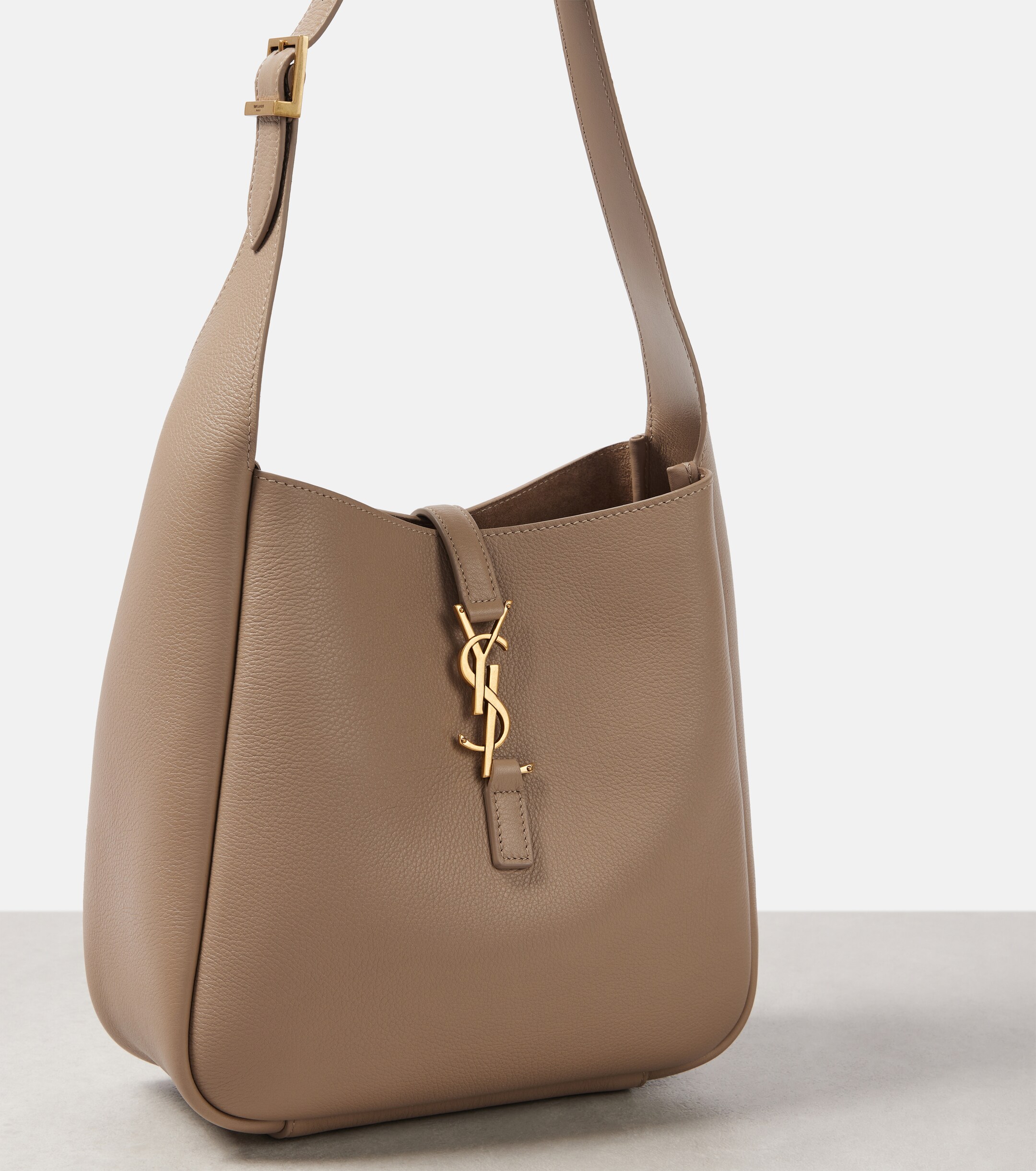 Saint Laurent Le 5 à 7 Small leather shoulder bag