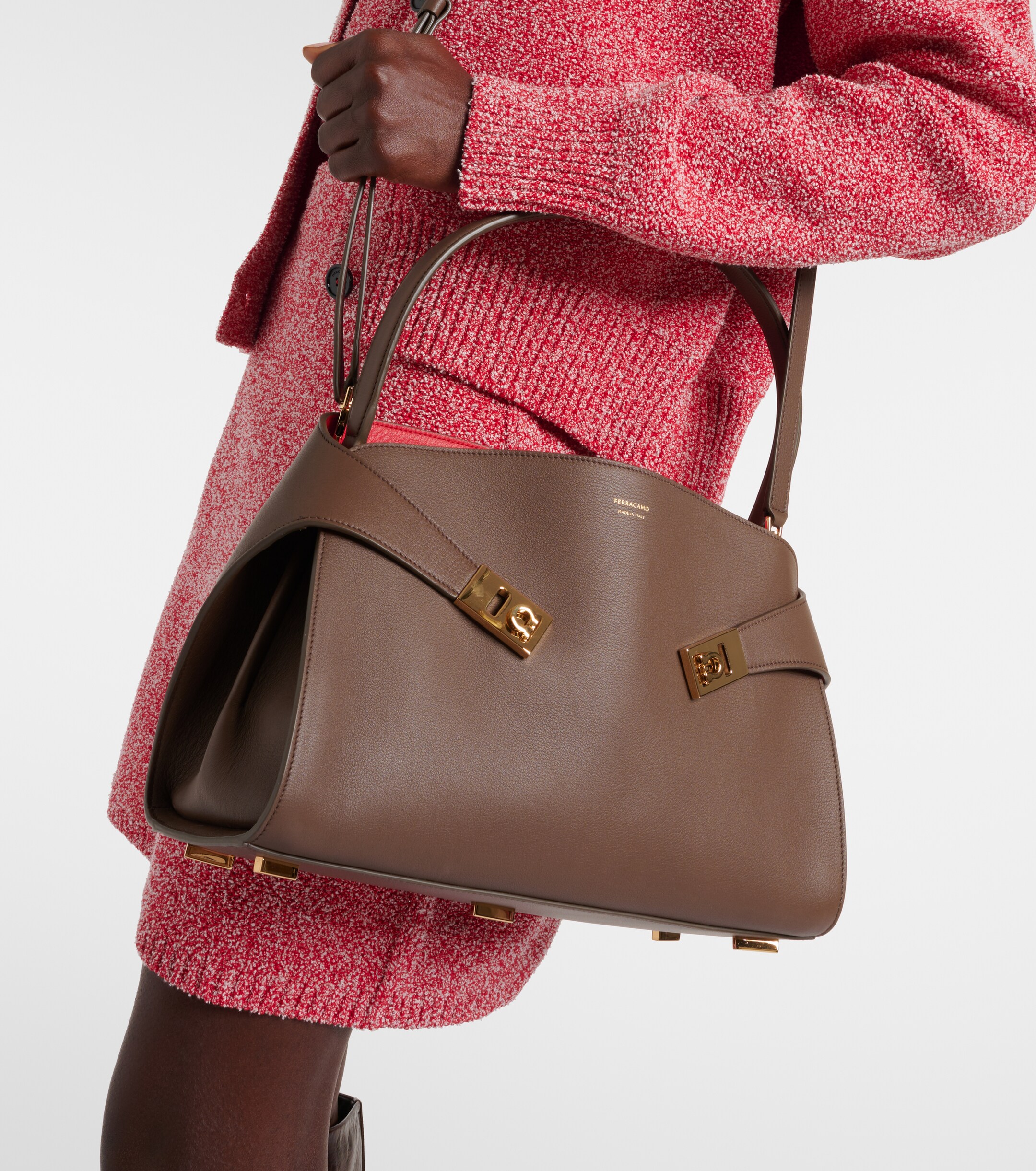 Ferragamo Ferragamo Hug Medium leather shoulder bag