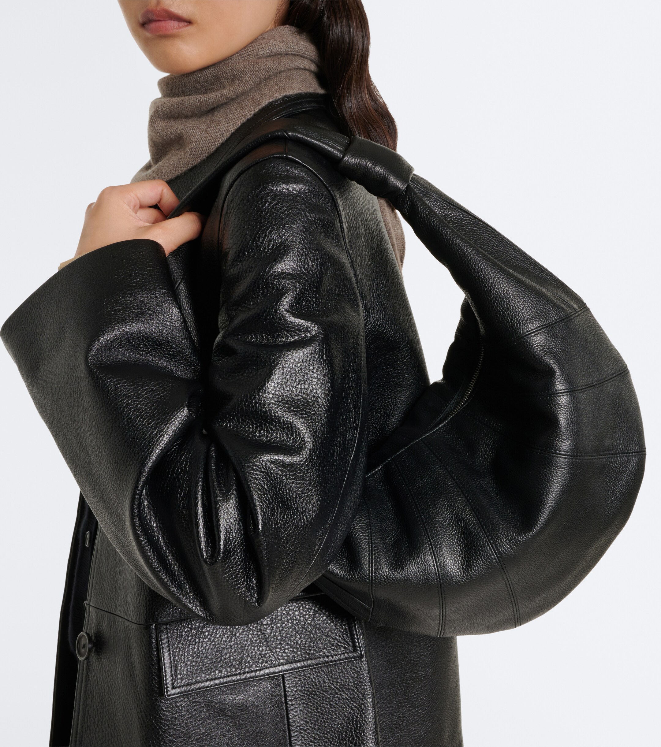 Lemaire Fortune Croissant Medium leather shoulder bag
