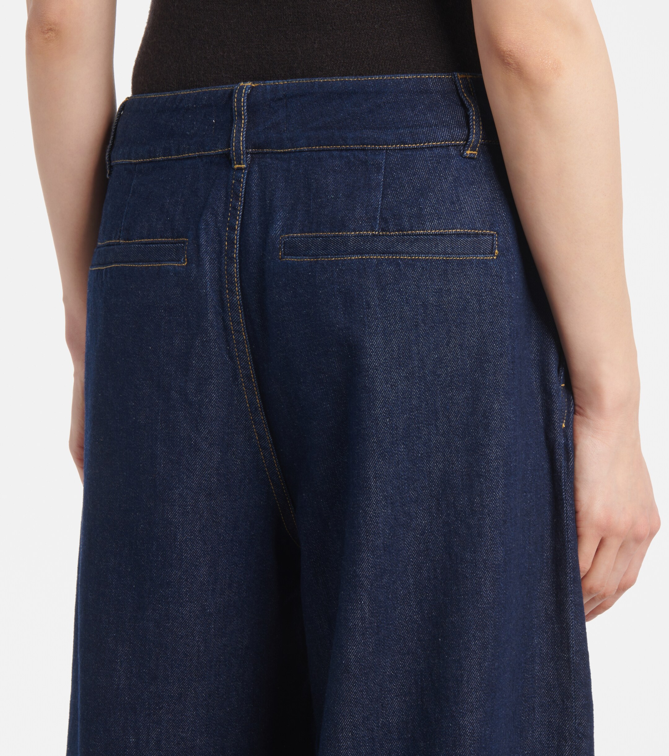 FRAME Tapered high-rise barrel-leg jeans thumbnail