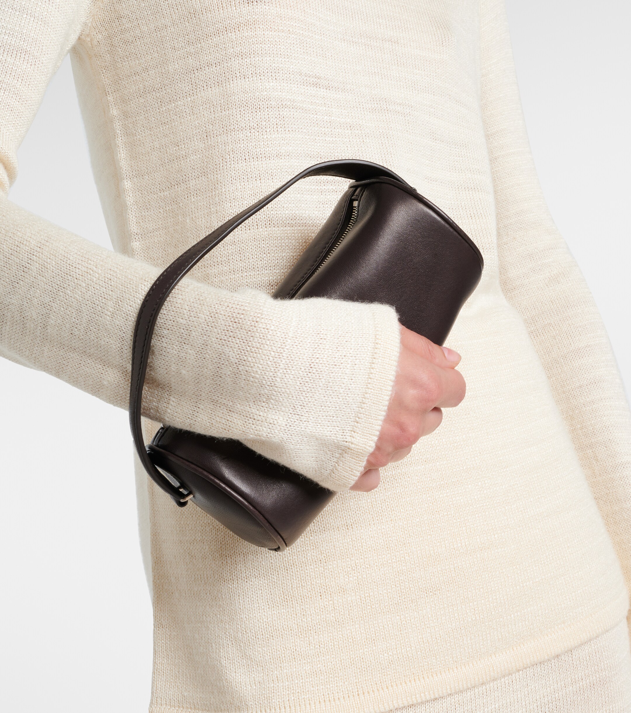 The Row Round '90s leather tote bag