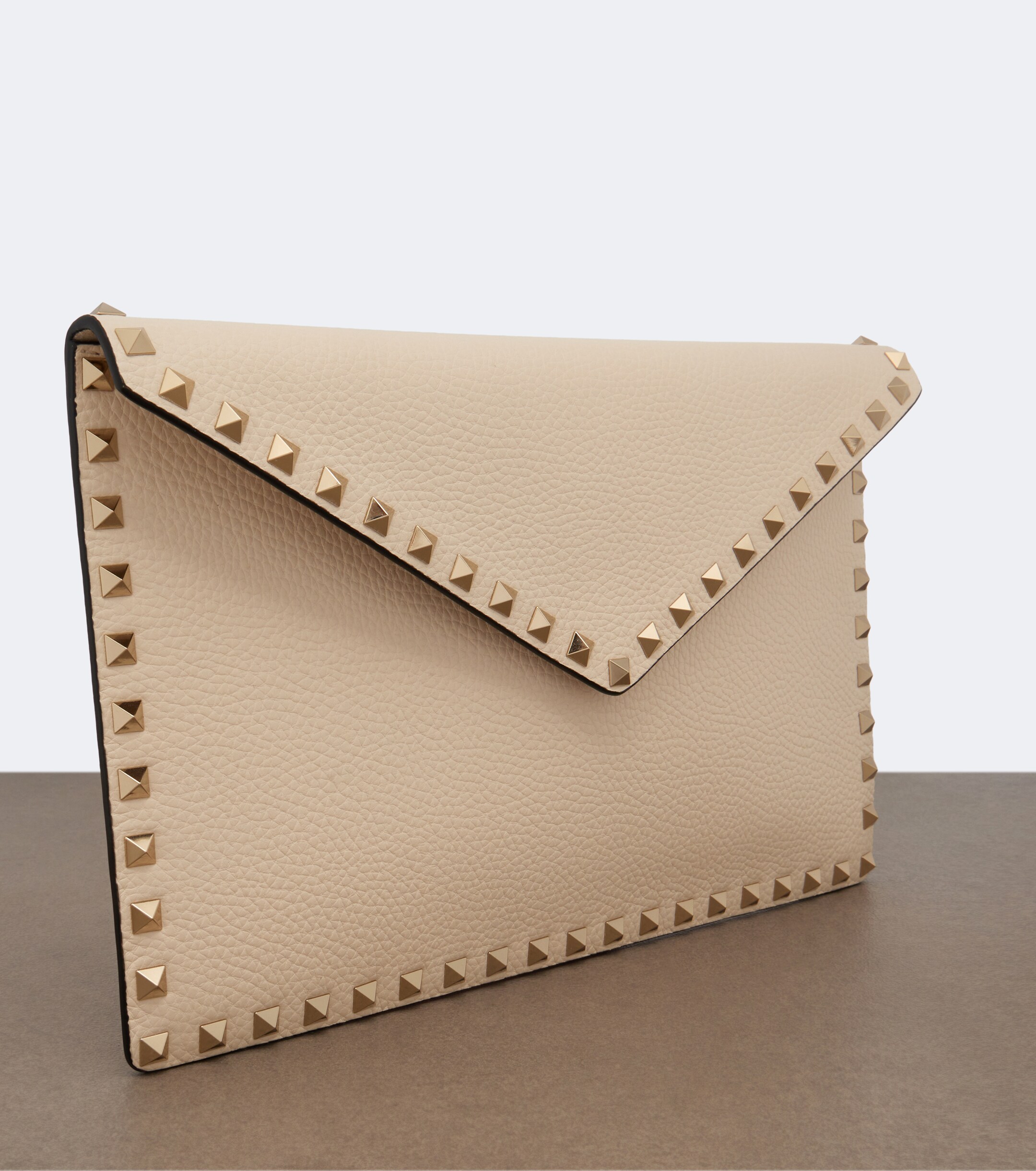 Valentino Garavani Rockstud Large leather pouch thumbnail