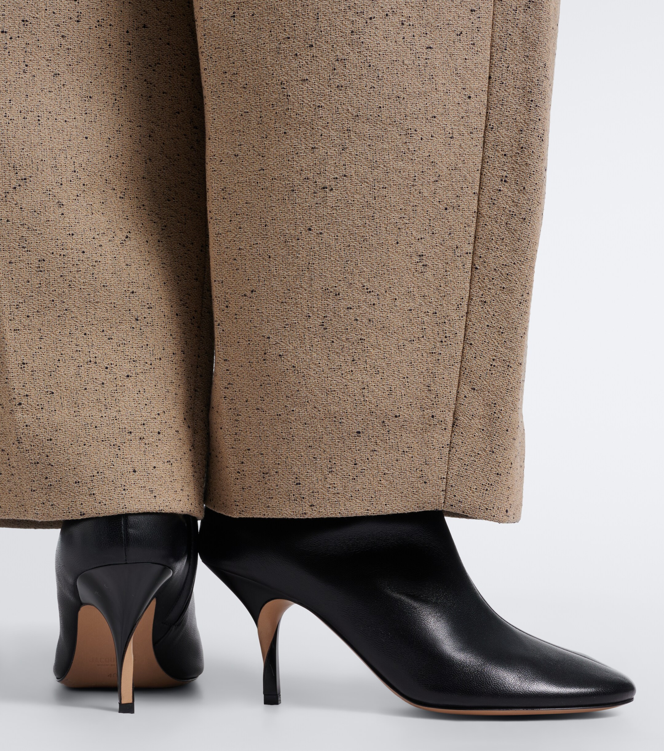 Jacquemus Jacquemus Collant leather ankle boots