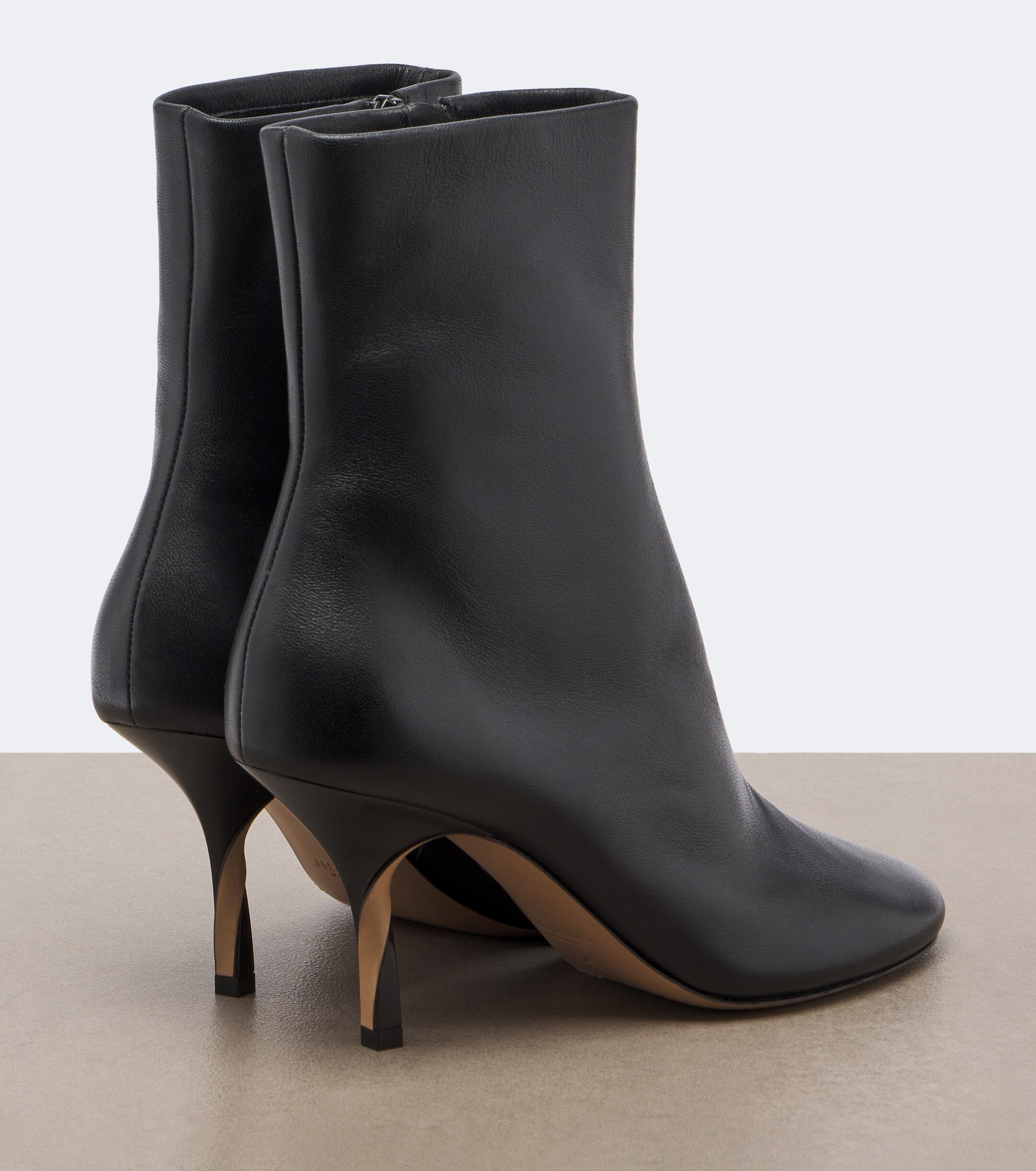 Jacquemus Jacquemus Collant leather ankle boots