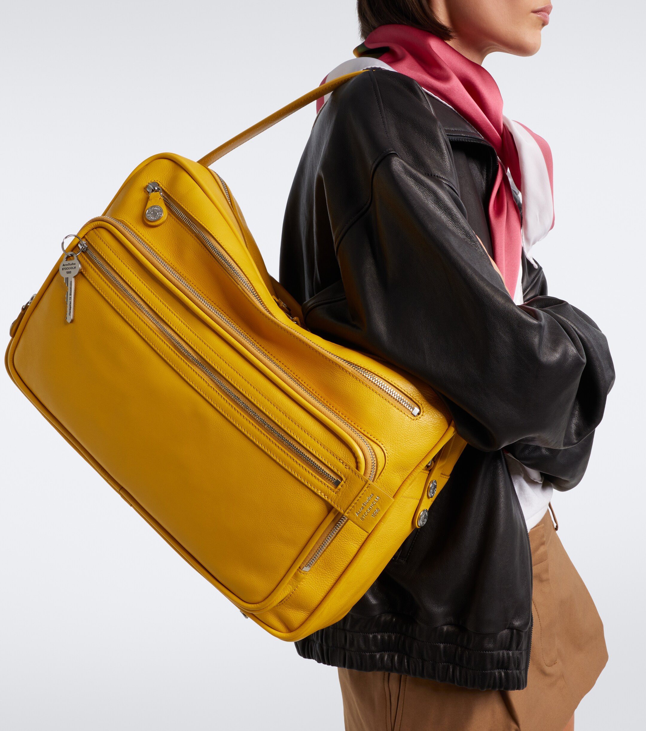 Acne Studios Acne Studios Camero Camera leather shoulder bag