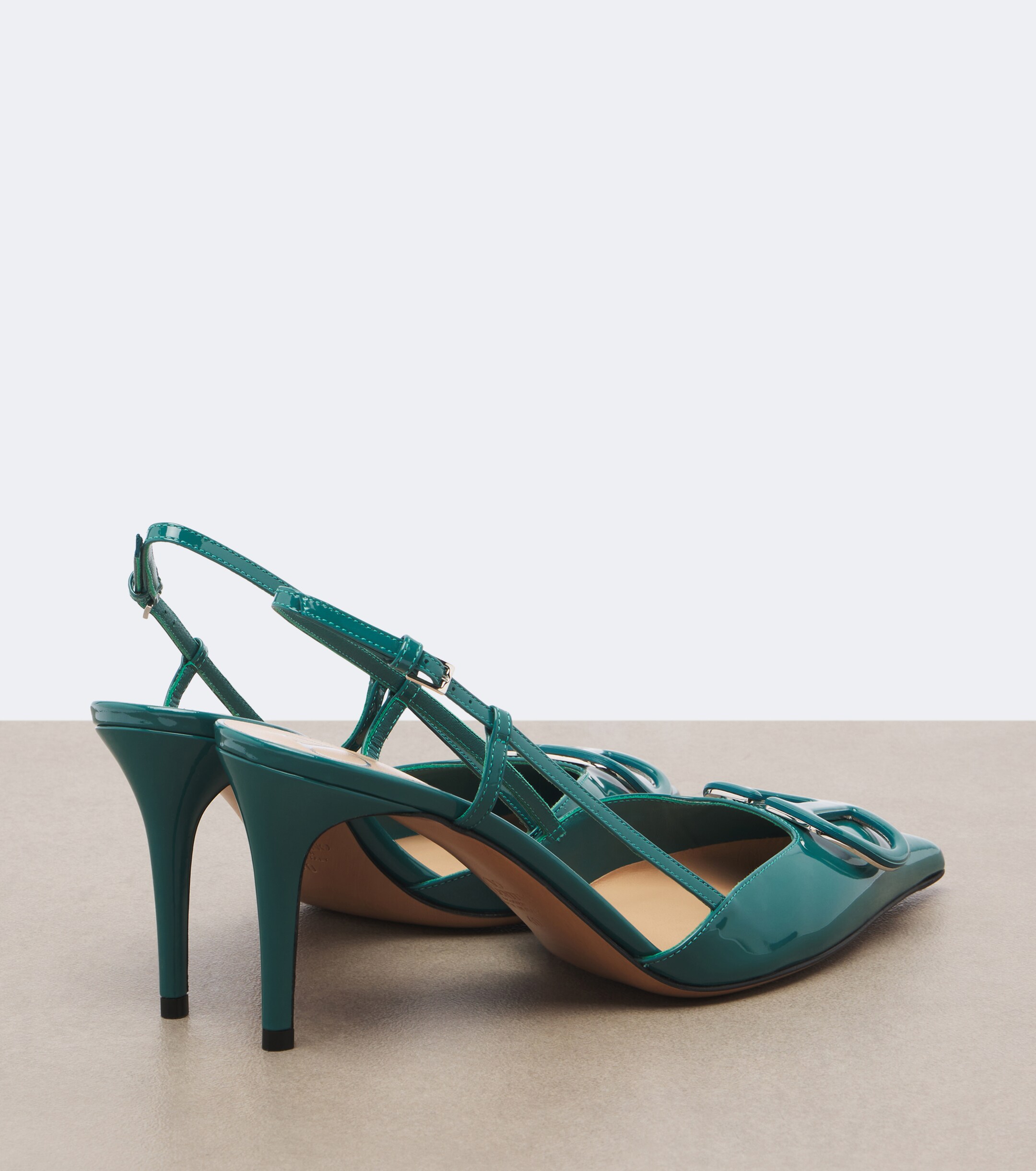 Valentino Garavani Valentino Garavani VLogo patent leather slingback pumps