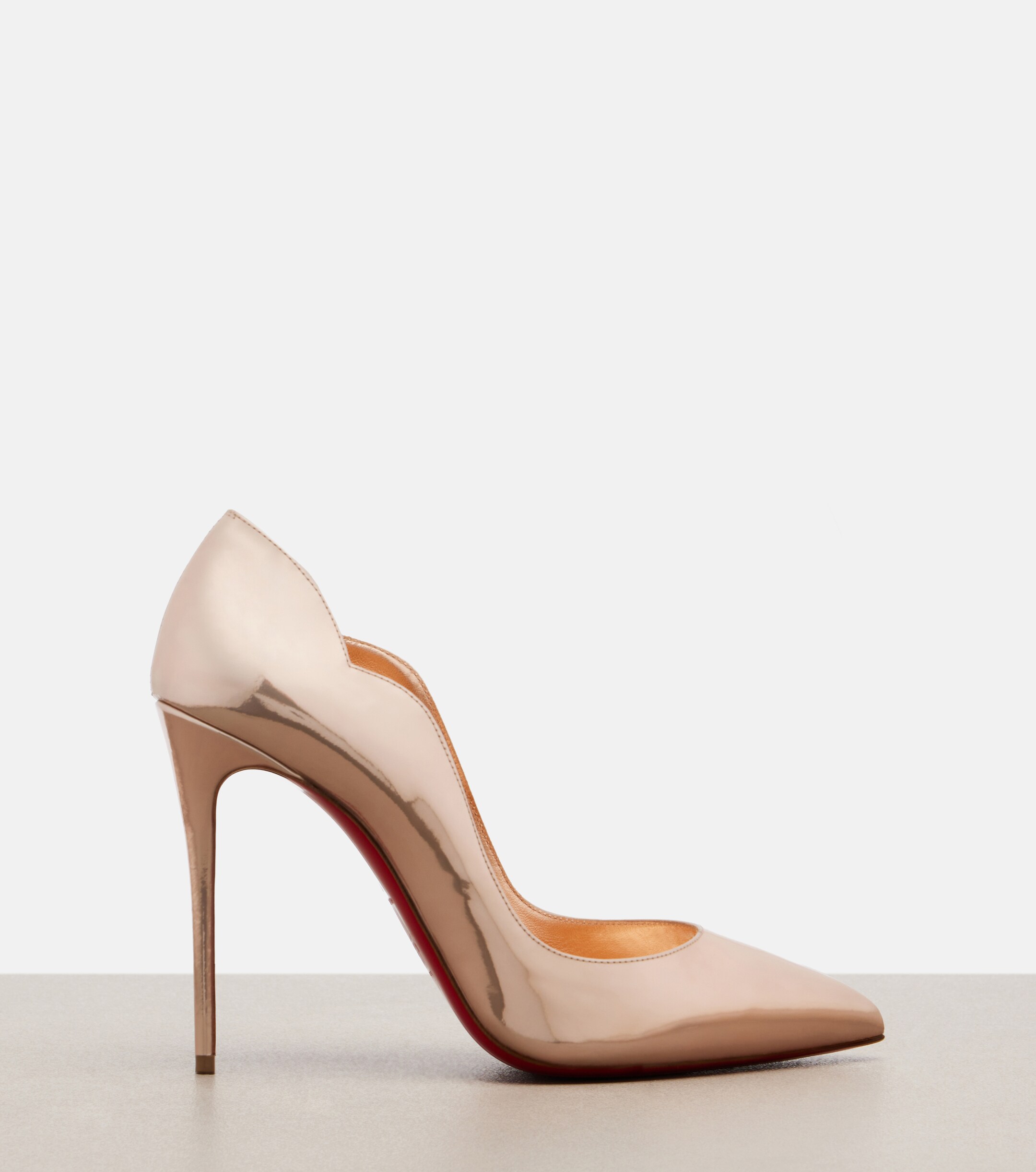 CHRISTIAN LOUBOUTIN Christian Louboutin Hot Chick patent leather pumps