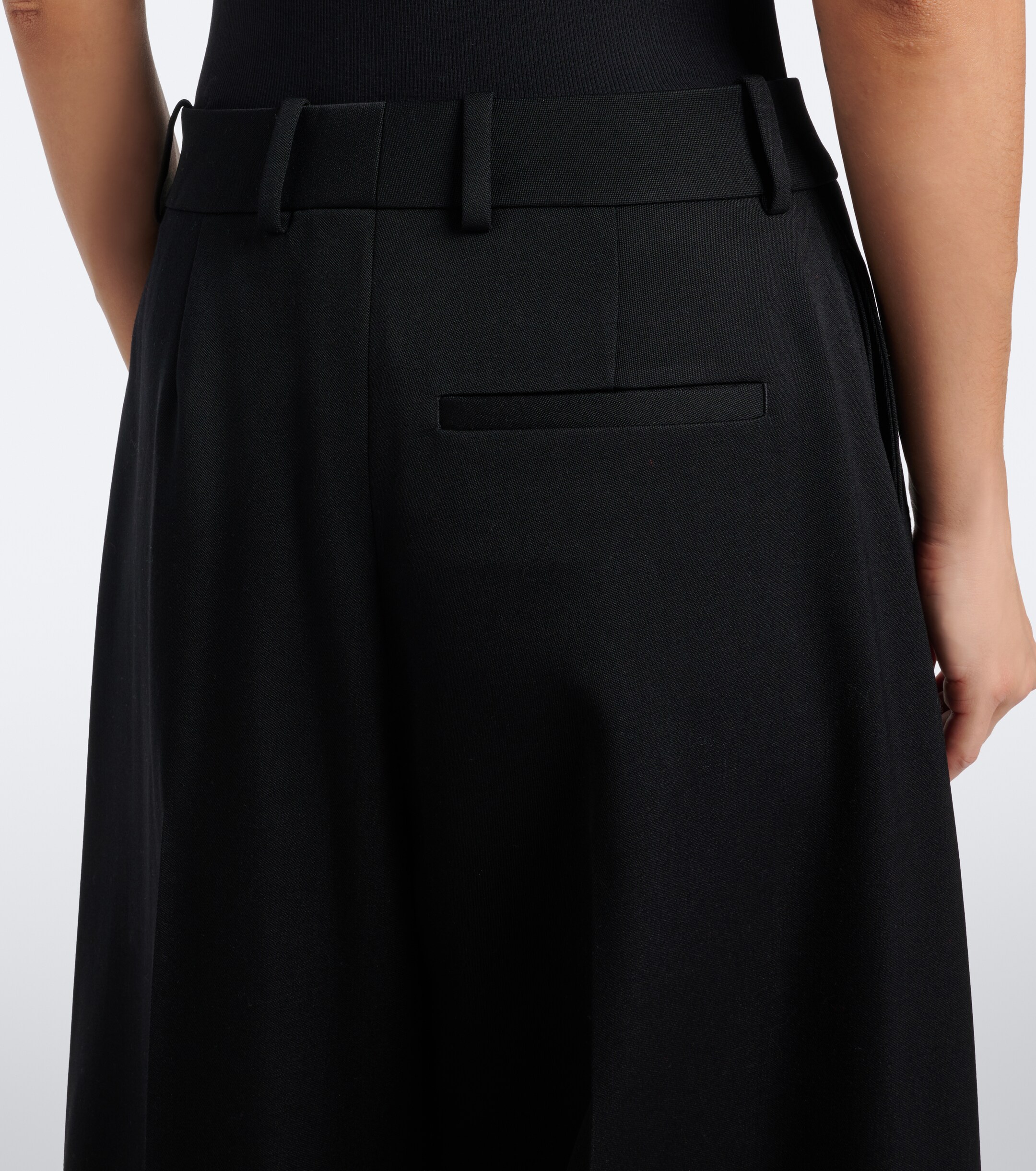 Givenchy Givenchy Wool grain de poudre barrel-leg pants