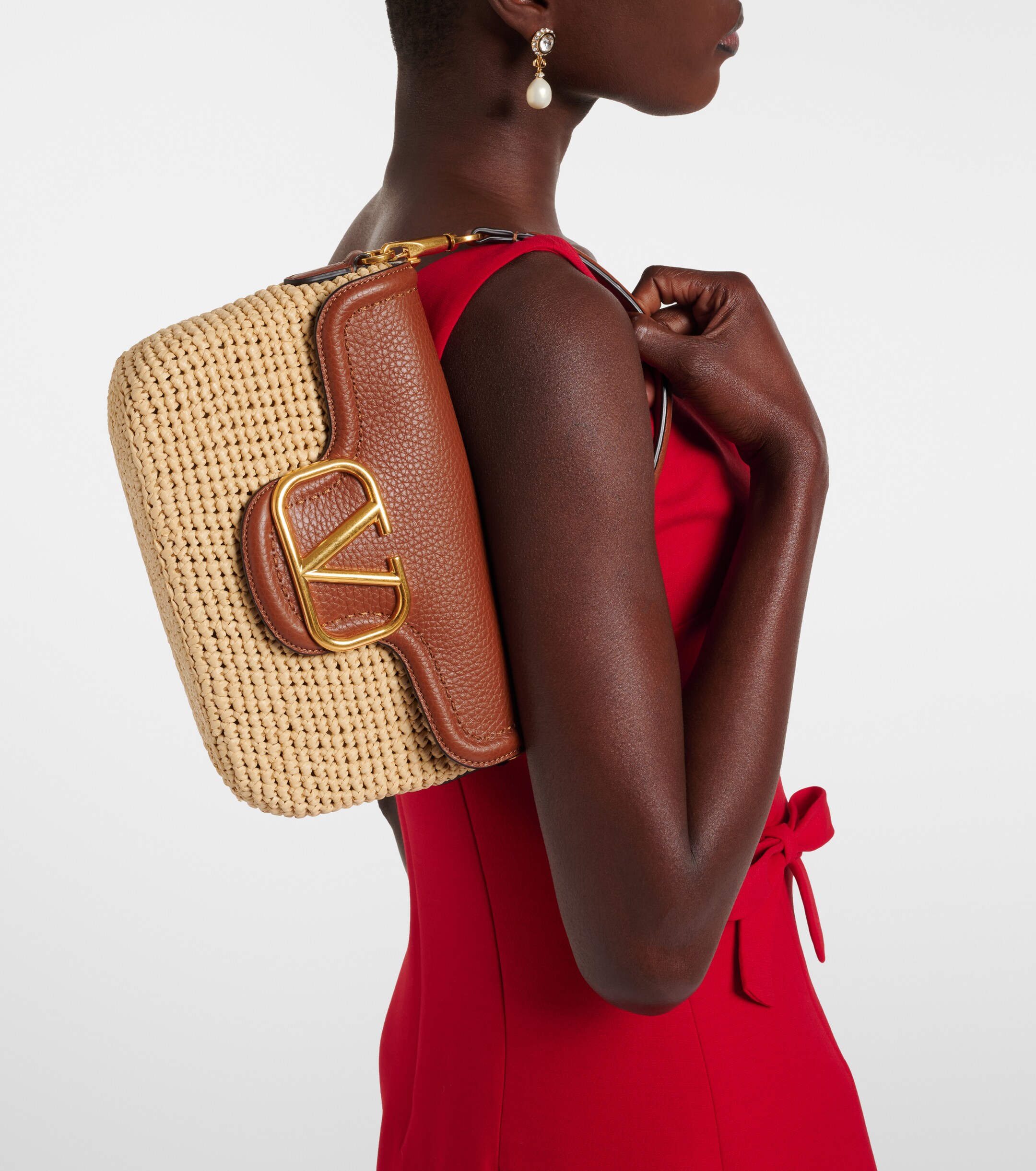 Valentino Garavani Alltime raffia-effect shoulder bag thumbnail