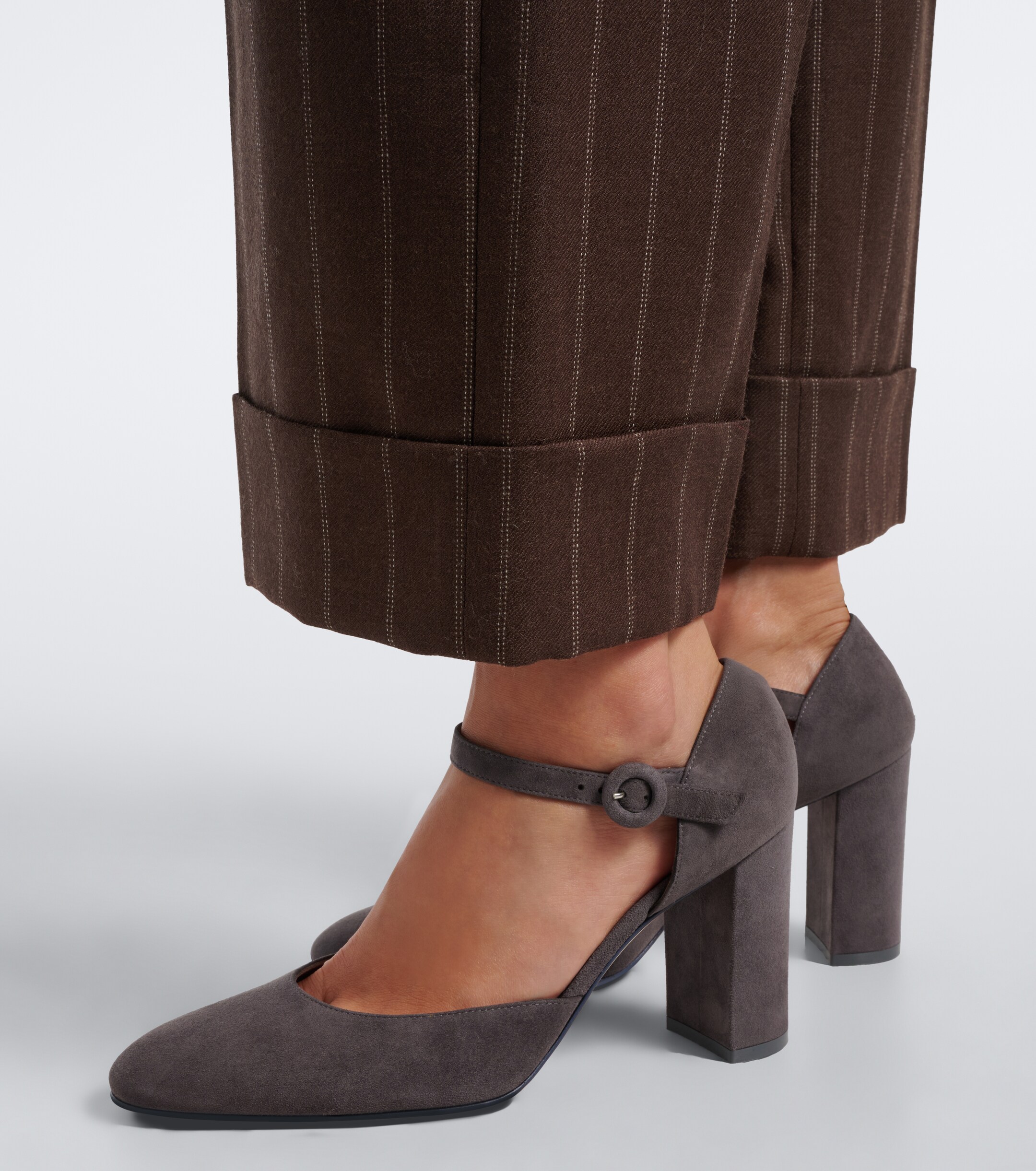 GIANVITO ROSSI Gianvito Rossi Suede pumps