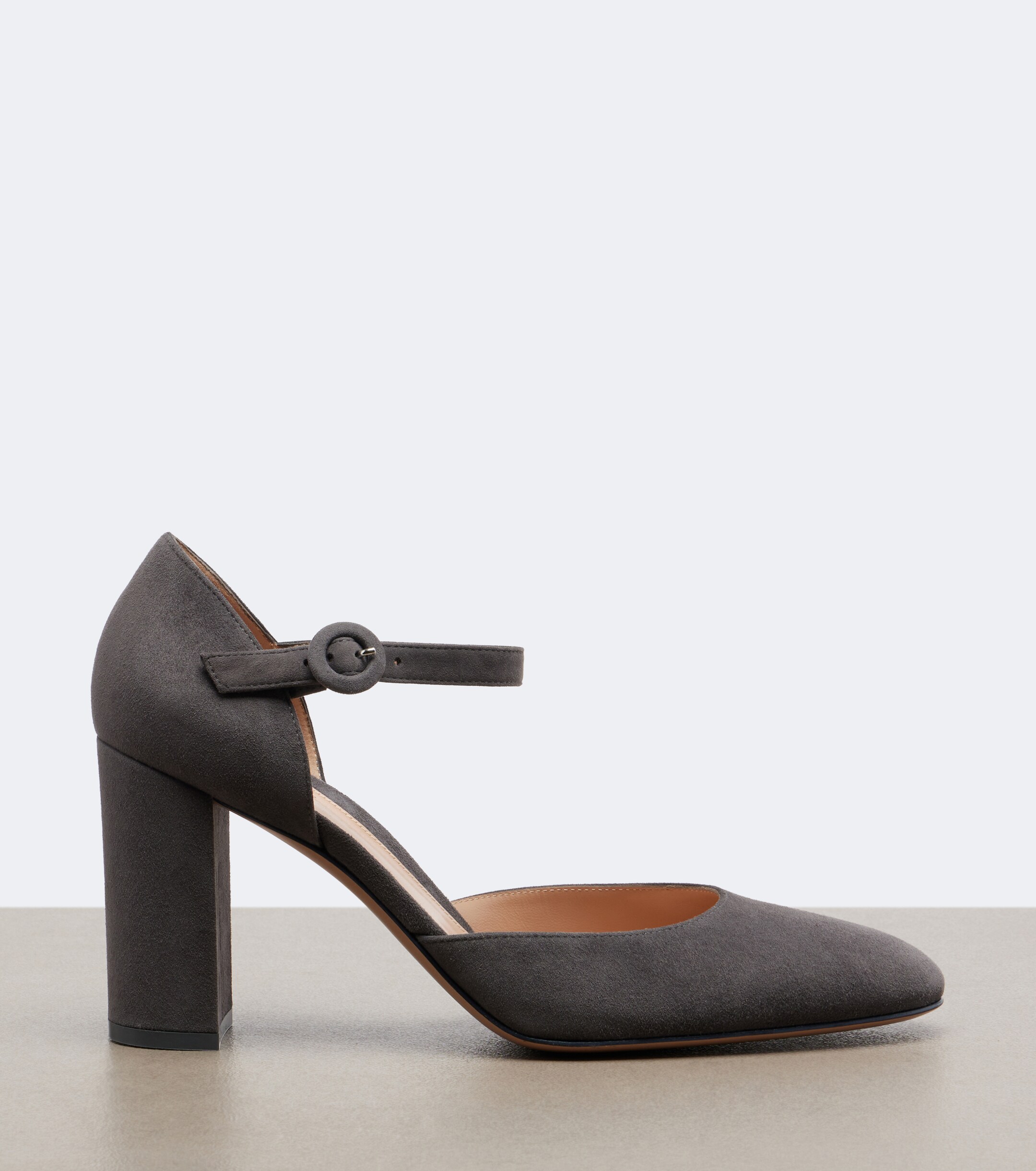 GIANVITO ROSSI Gianvito Rossi Suede pumps