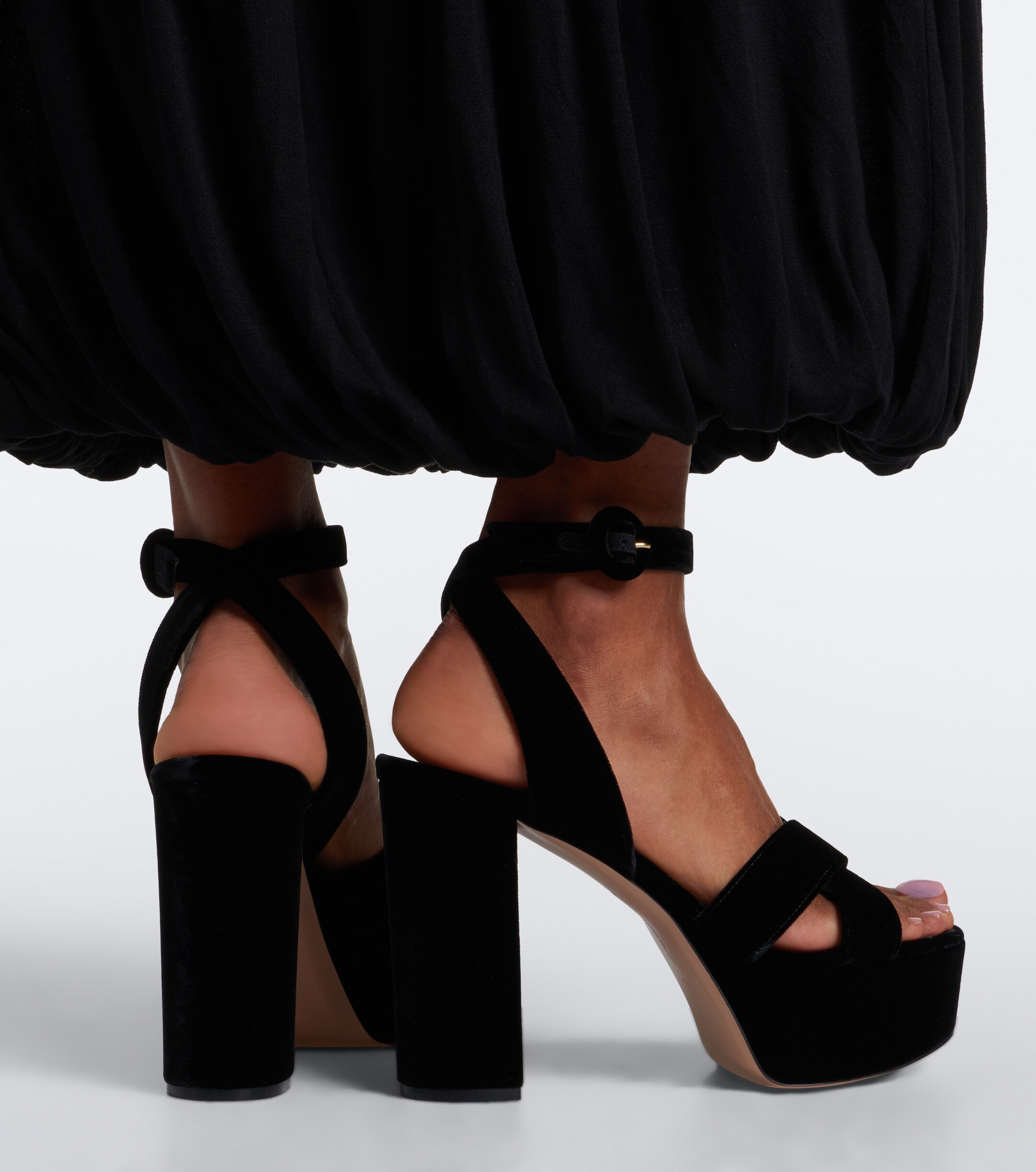 GIANVITO ROSSI Gianvito Rossi Sabrina velvet platform sandals