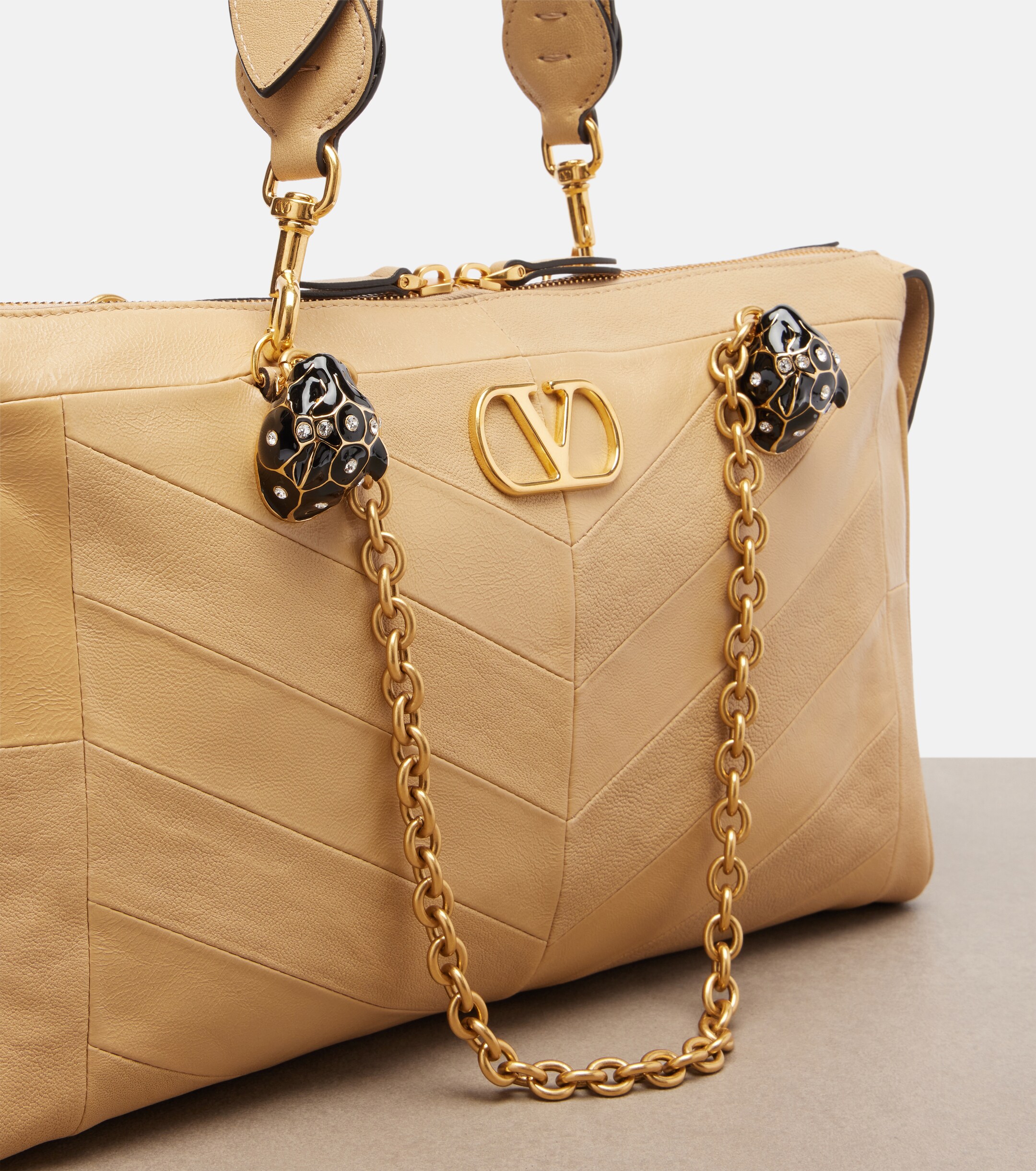 Valentino Garavani Panthea VLogo leather shoulder bag thumbnail
