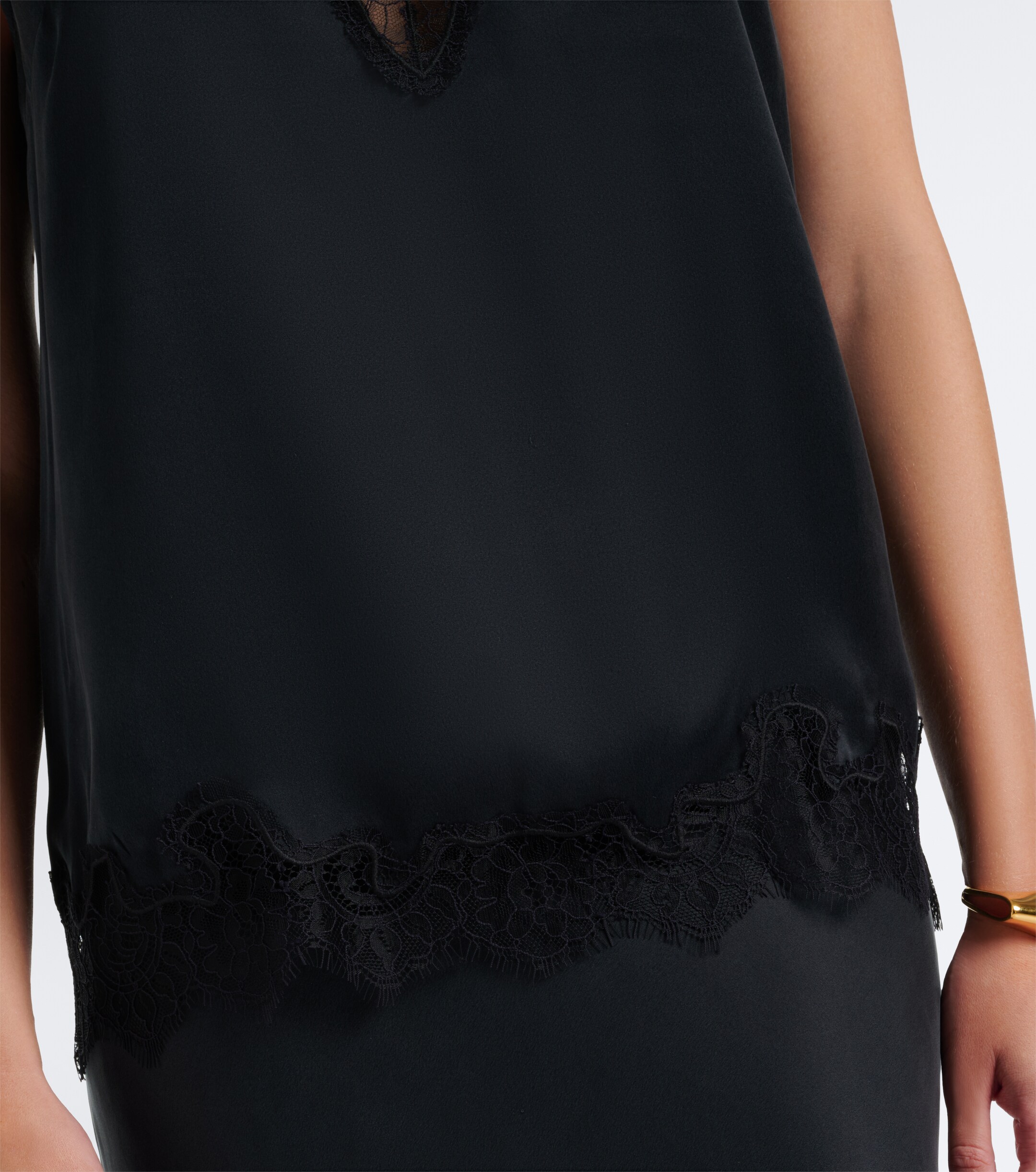 Velvet Velvet Lace-trimmed silk satin top