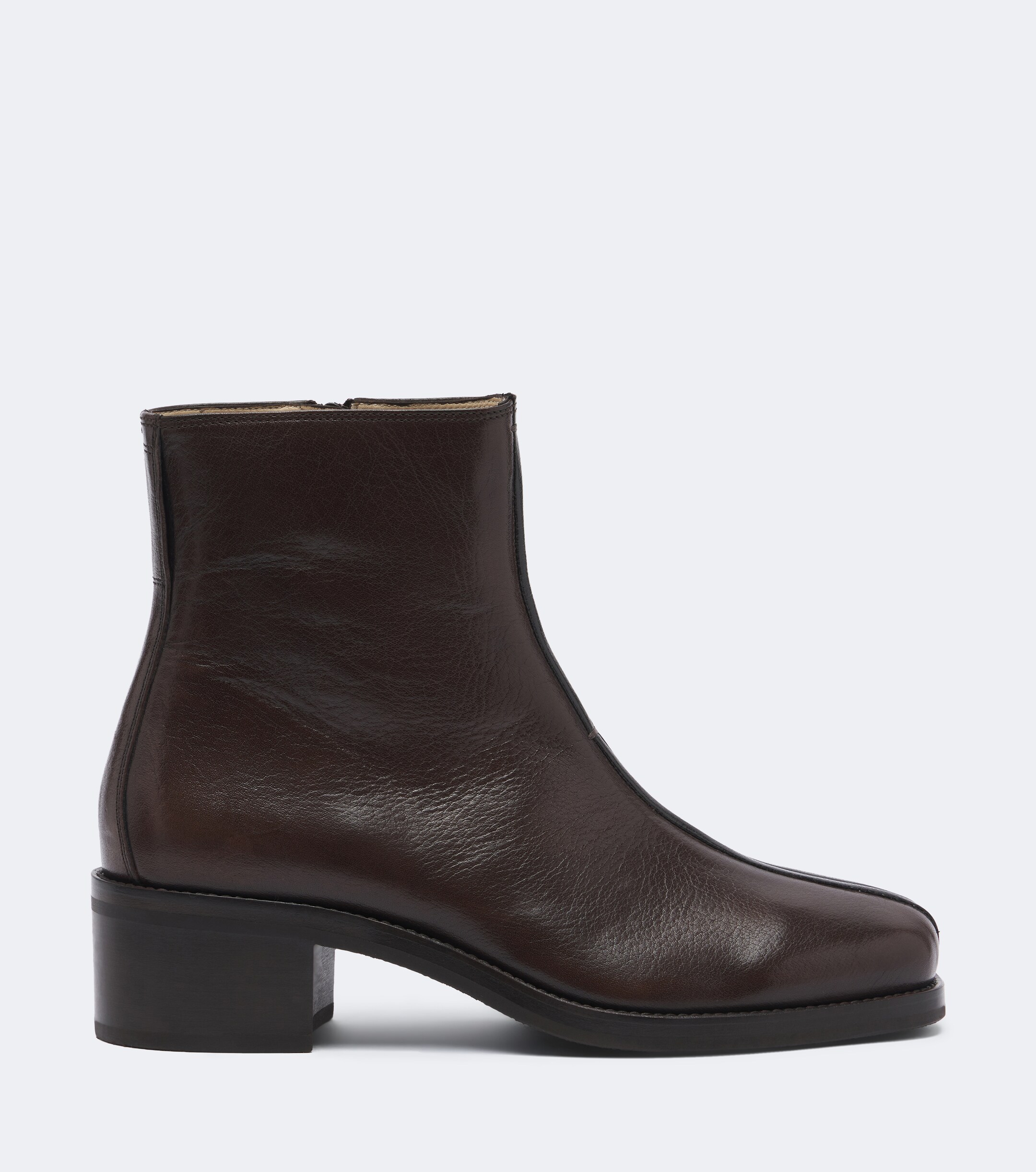 Lemaire Lemaire Piped leather ankle boots