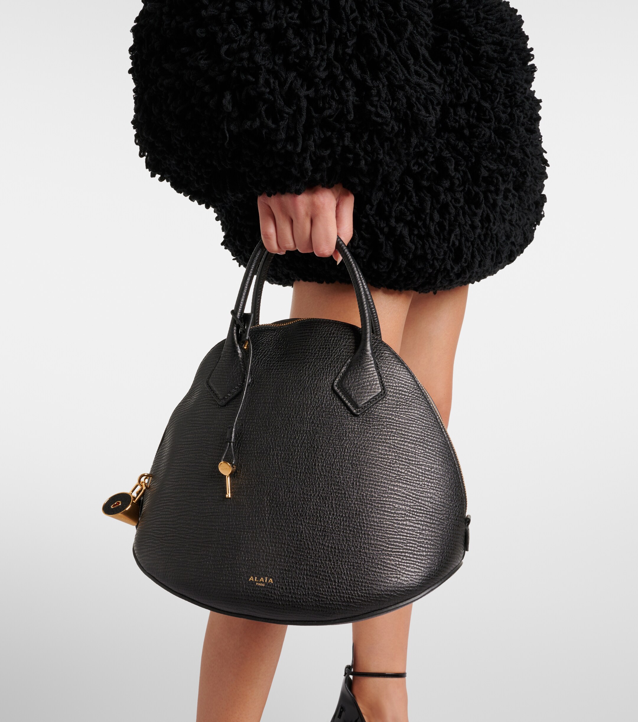 Alaïa Dome 32 leather tote bag