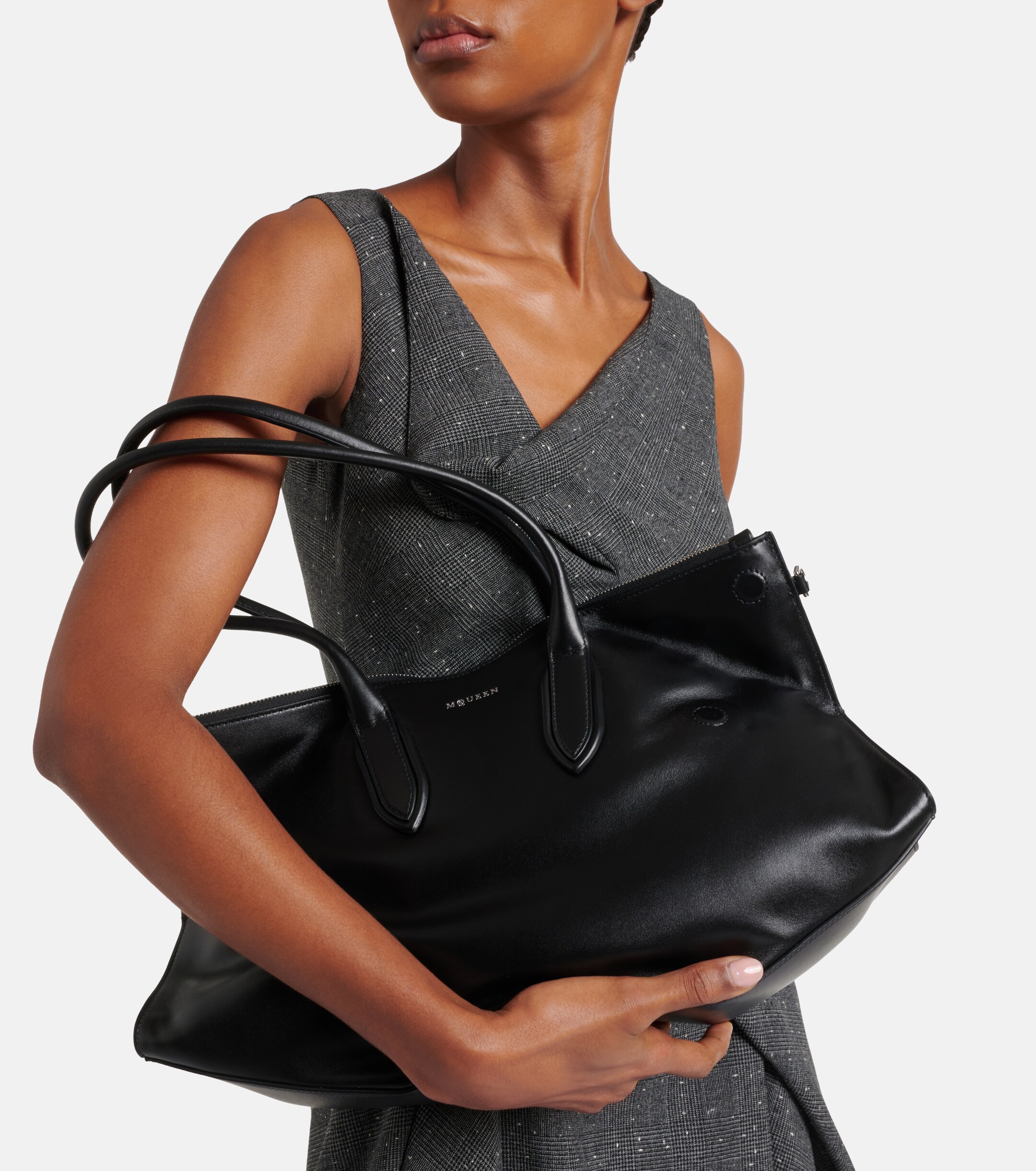 McQueen Manta Medium leather tote bag